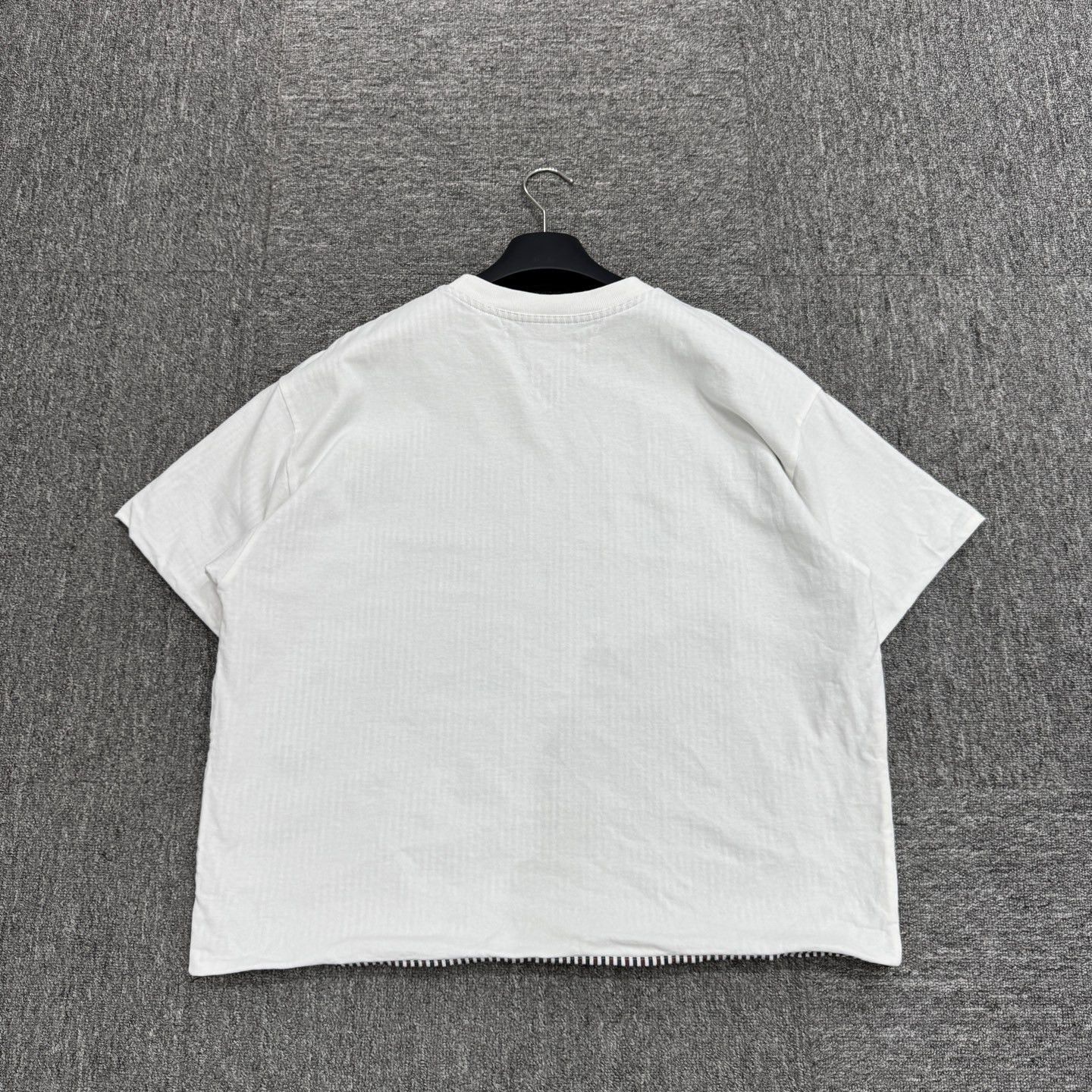 Bottega Veneta Bottega Veneta Striped Inner Double Layer T-Shirt Size XL Size US XL / EU 56 / 4 - 2 Thumbnail