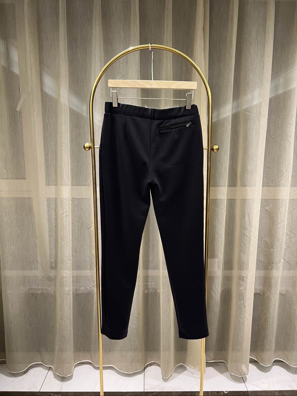 Bottega Veneta Bottega Veneta Solid Black Pants Size 38 Size 26" / US 2 / IT 38 - 2 Thumbnail