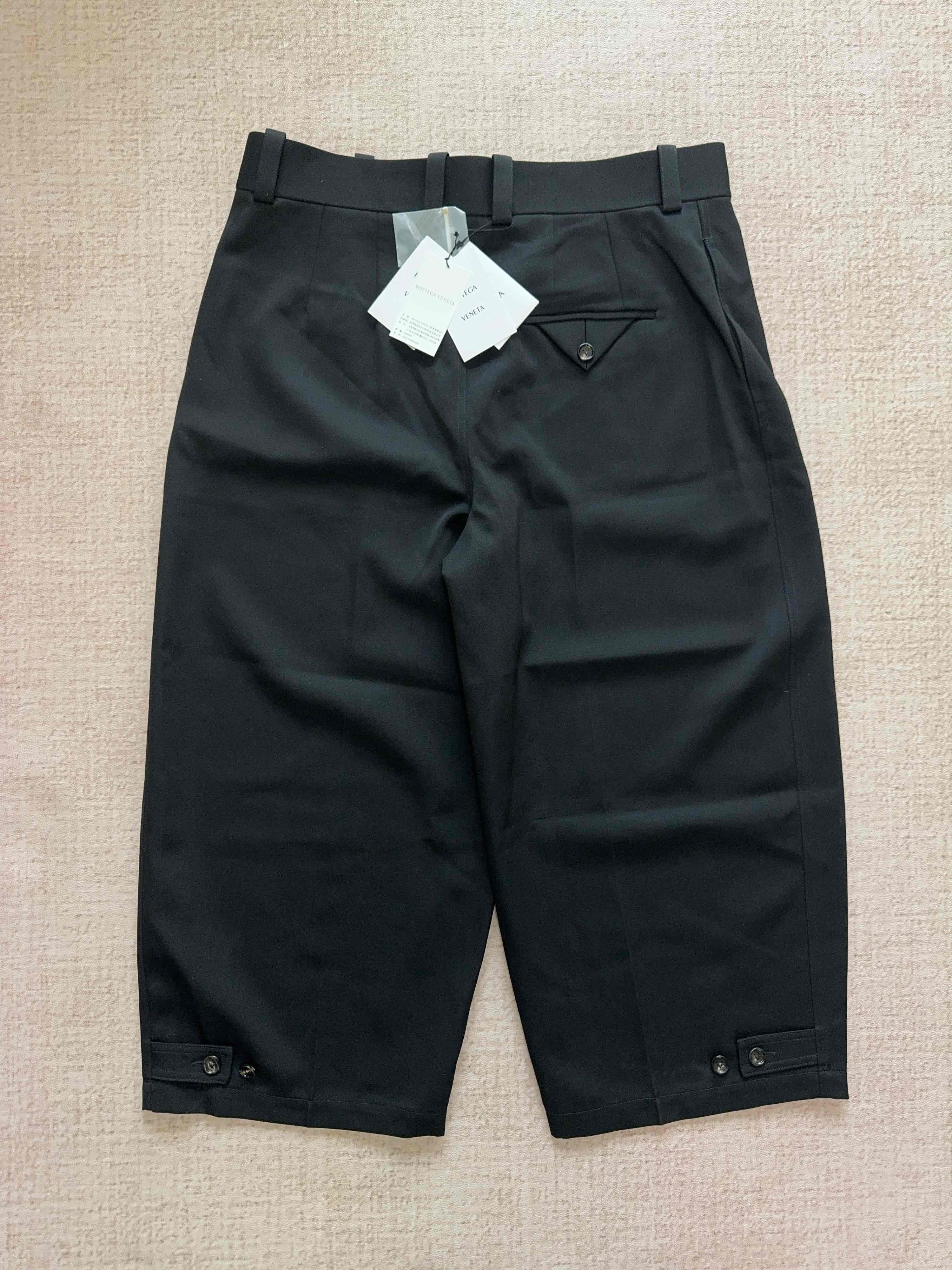 Bottega Veneta Bottega Veneta Wool Shorts Size 38 Size US 38 / EU 54 - 2 Thumbnail