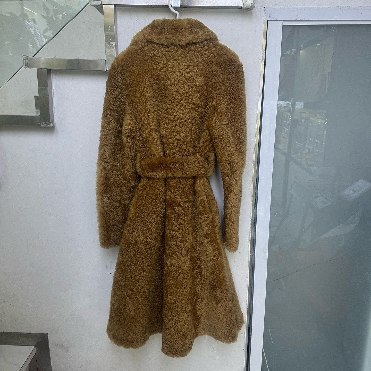 Bottega Veneta Bottega Veneta Lamb Fur Coat Size 34 Size XXS / US 00 / IT 34 - 2 Thumbnail
