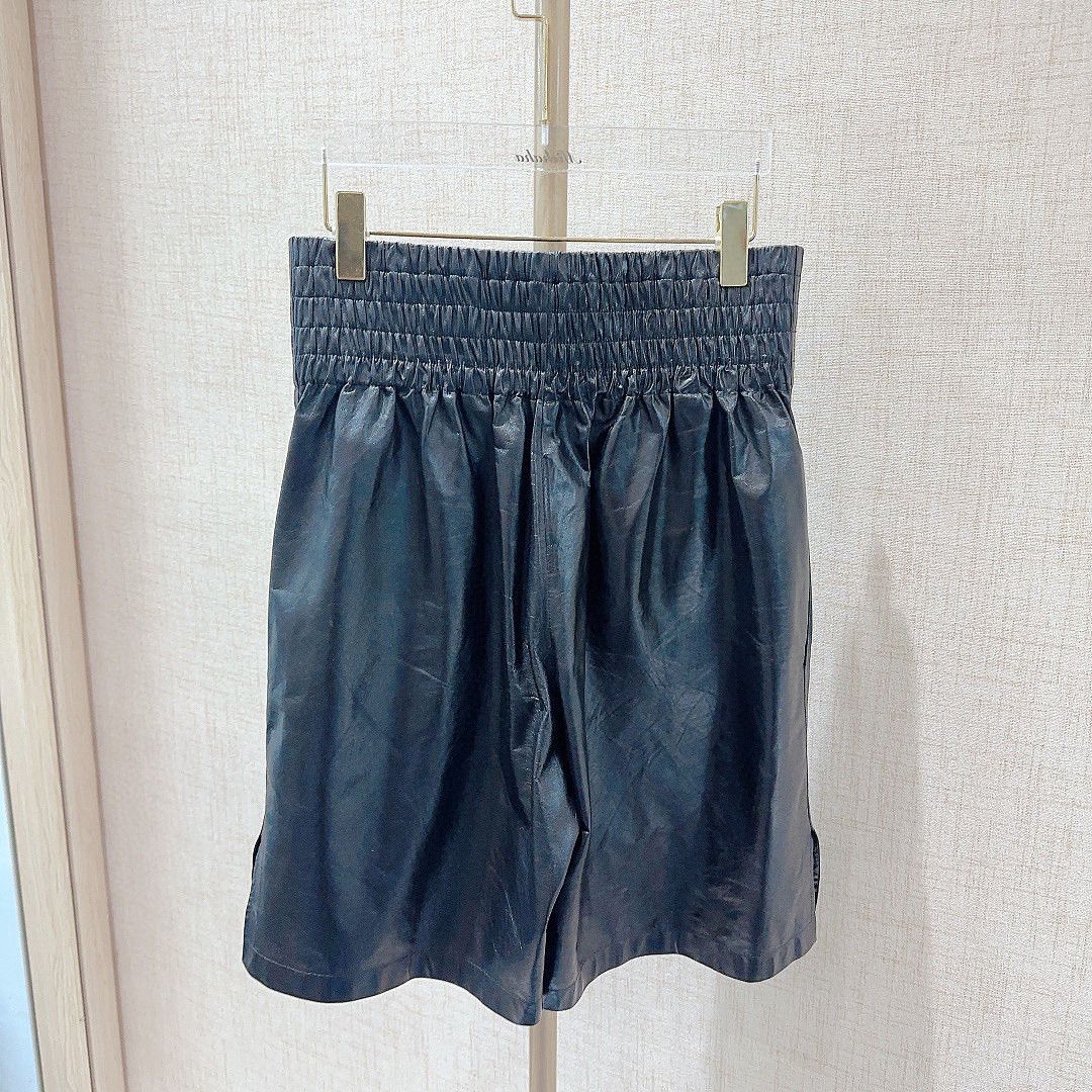 Bottega Veneta Bottega Veneta Leather Shorts Size 42 Size 28" / US 6 / IT 42 - 2 Thumbnail