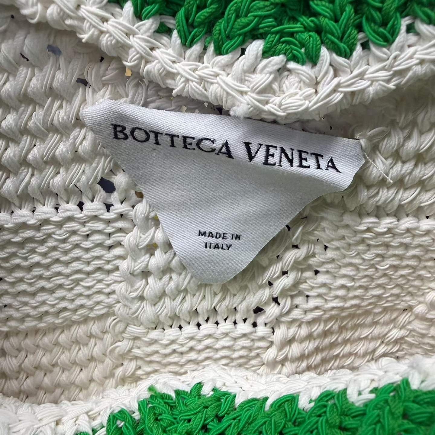 Bottega Veneta Bottega Veneta V-Neck Knit Sweater Size M Size M / US 6-8 / IT 42-44 - 3 Thumbnail