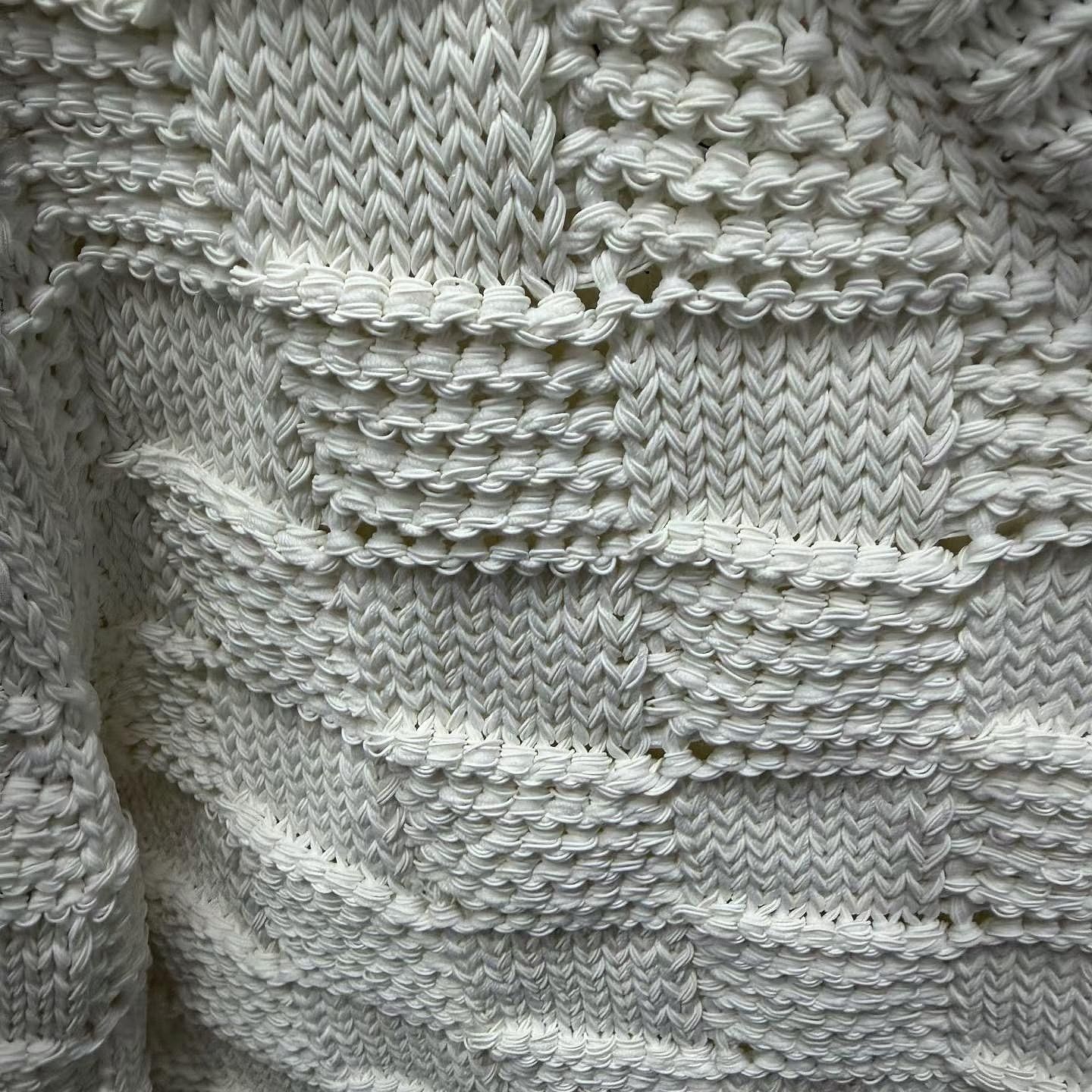 Bottega Veneta Bottega Veneta V-Neck Knit Sweater Size M Size M / US 6-8 / IT 42-44 - 5 Thumbnail
