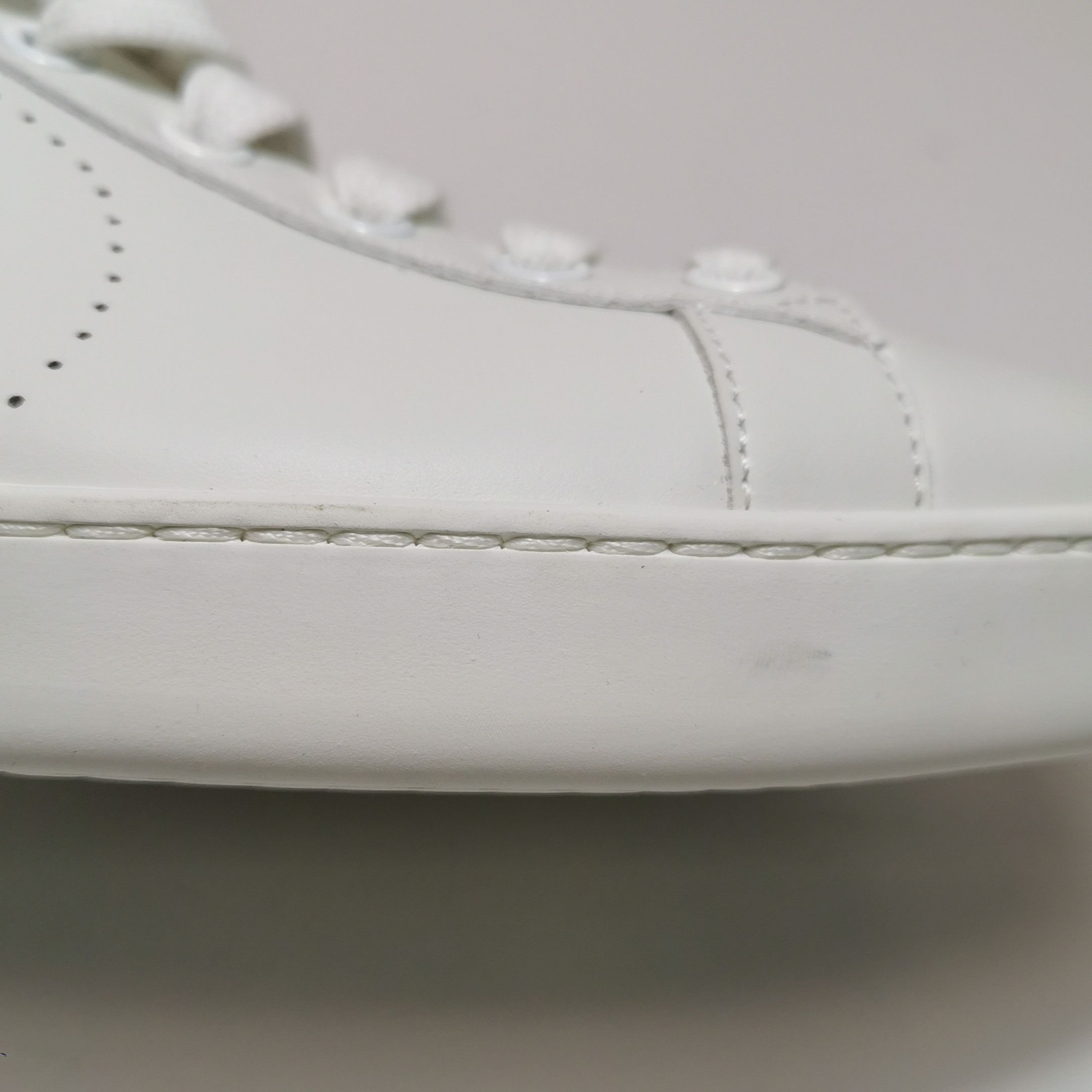 Gucci Gucci Women 9-5 Lowtop Sneakers Size US 9.5 / IT 39.5 - 7 Thumbnail