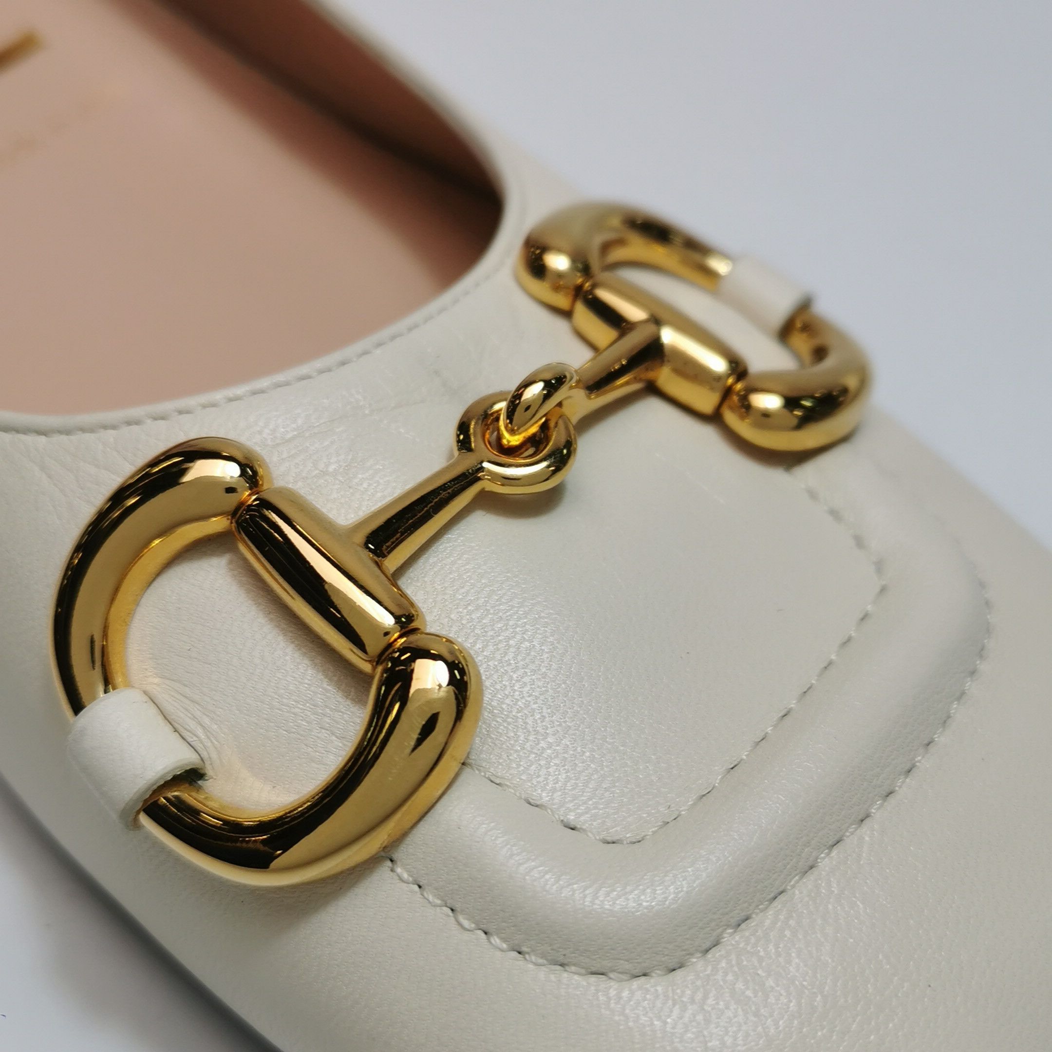 Gucci Gucci Women 10 Flats Size US 10 / IT 40 - 12 Thumbnail