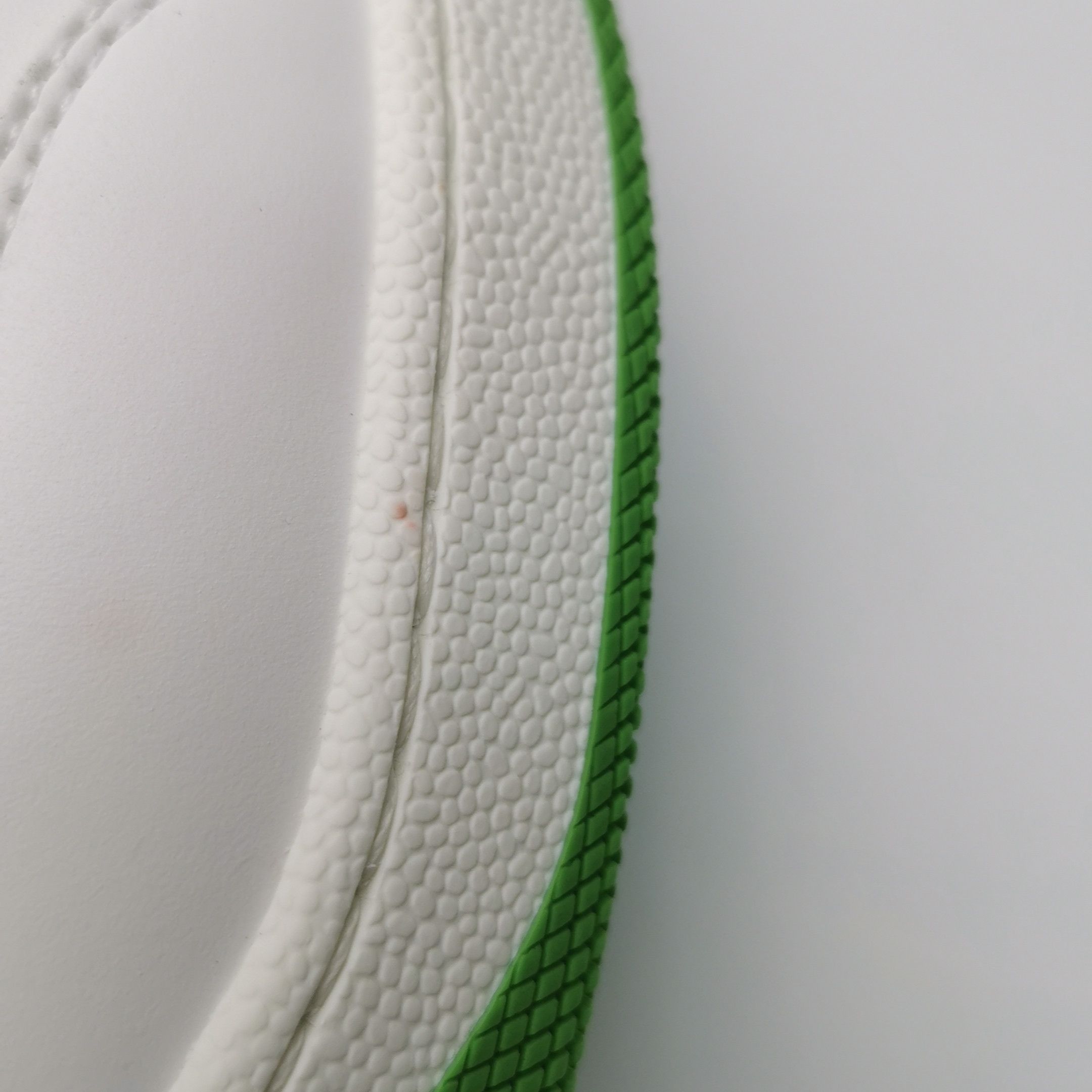 Gucci Gucci Women 6-5 Lowtop Sneakers Size US 6.5 / IT 36.5 - 8 Thumbnail