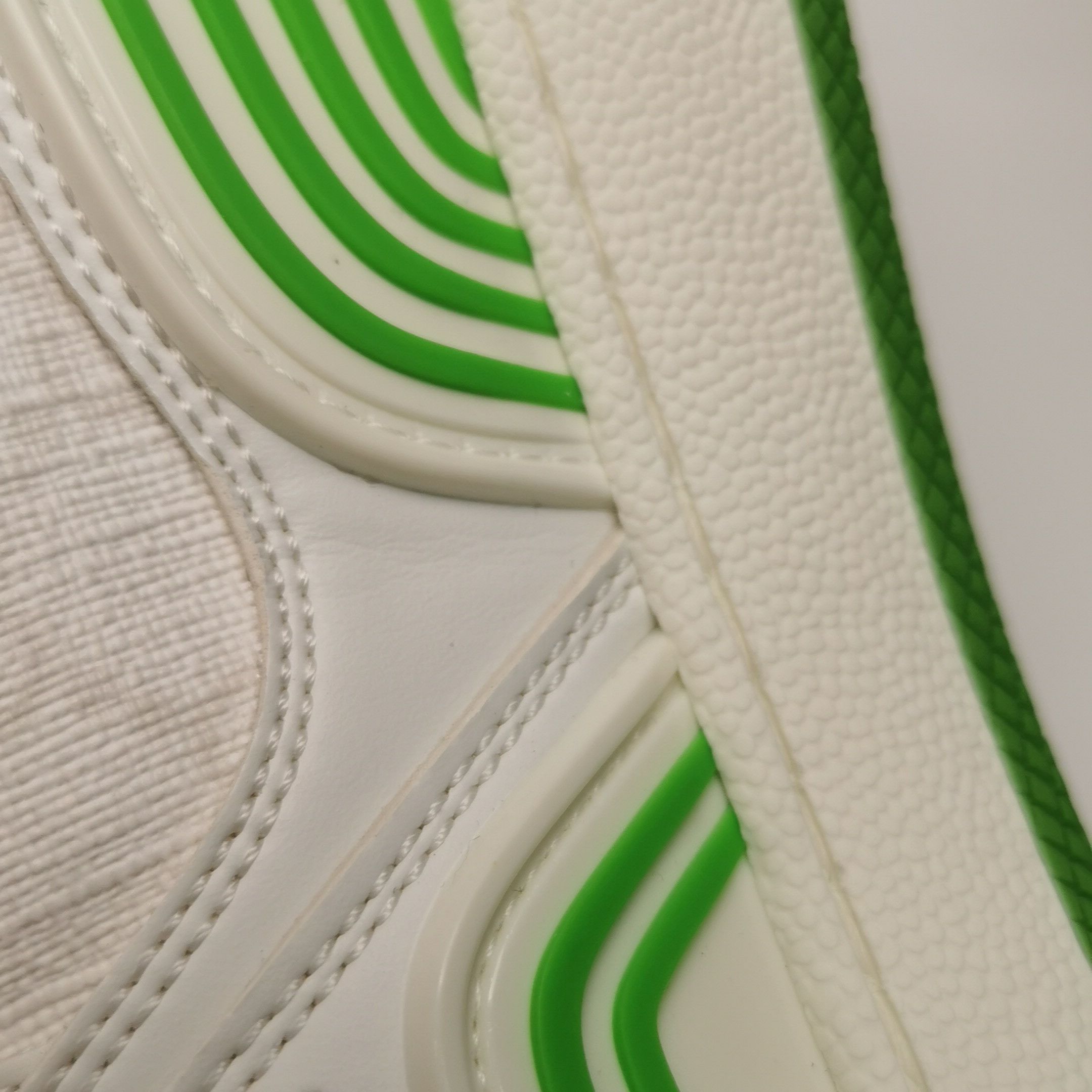Gucci Gucci Women 6-5 Lowtop Sneakers Size US 6.5 / IT 36.5 - 9 Thumbnail