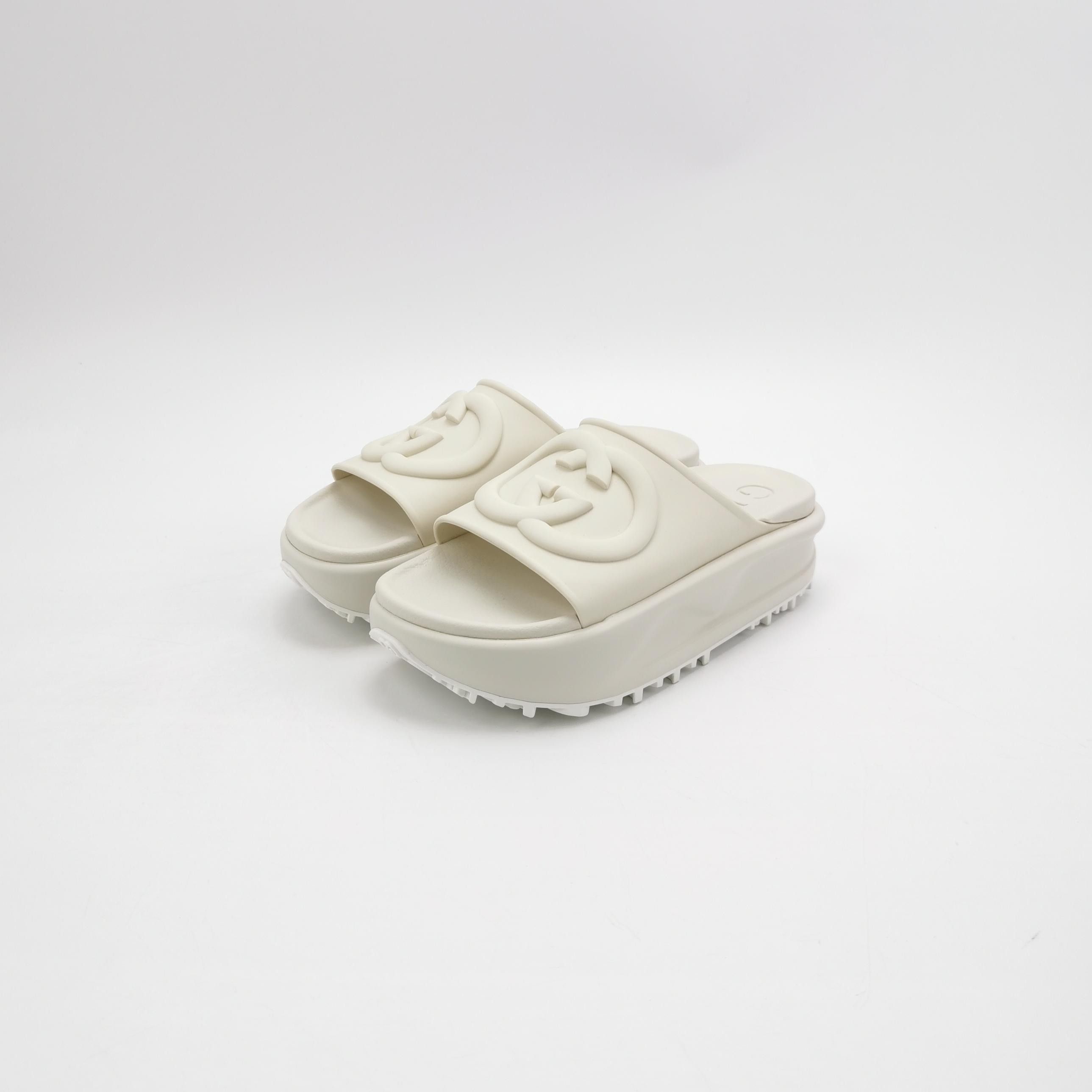 Gucci Gucci Women 6 Sandals Size US 6 / IT 36 - 2 Thumbnail