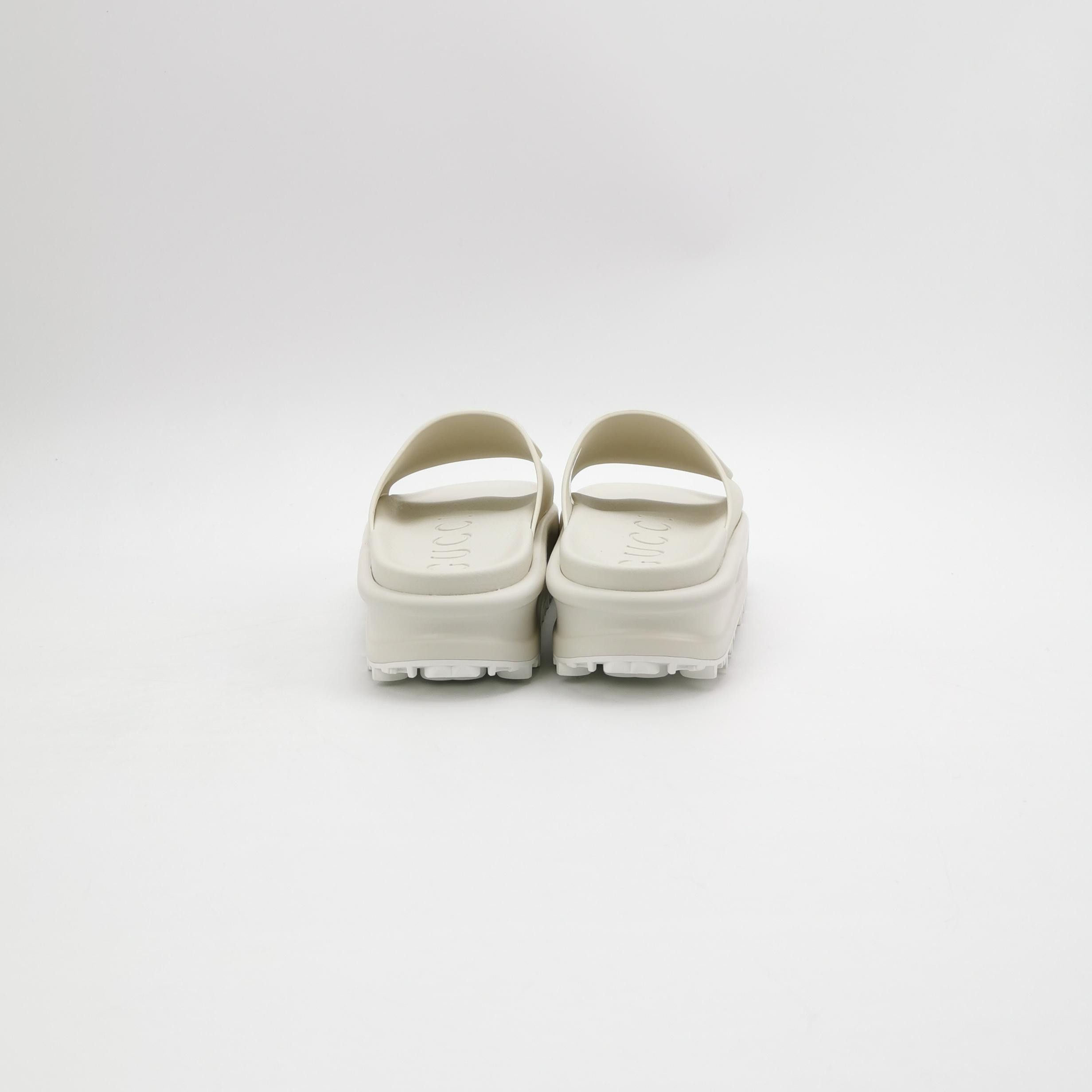 Gucci Gucci Women 6 Sandals Size US 6 / IT 36 - 4 Thumbnail