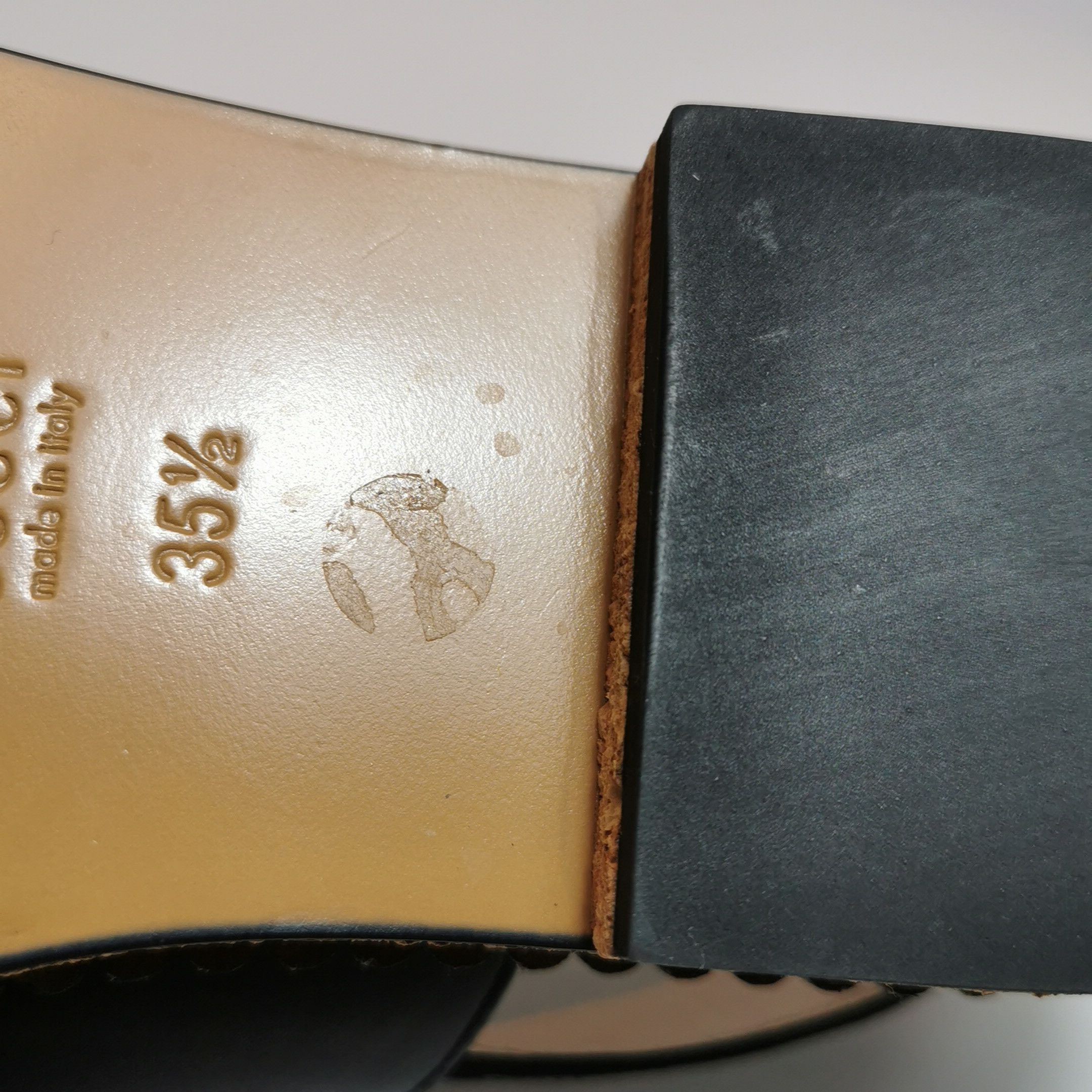 Gucci Gucci Women 5-5 Sandals Size US 5.5 / IT 35.5 - 7 Thumbnail