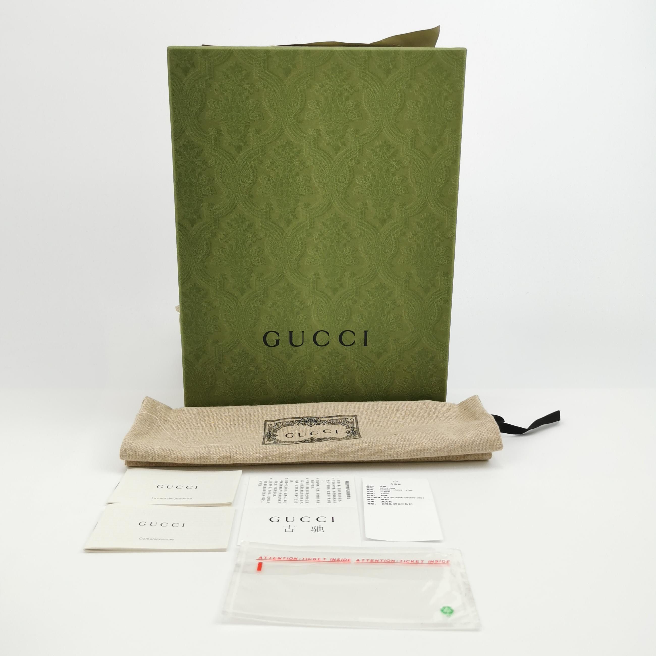Gucci Gucci Women 5 Lowtop Sneakers Size US 5 / IT 35 - 6 Thumbnail