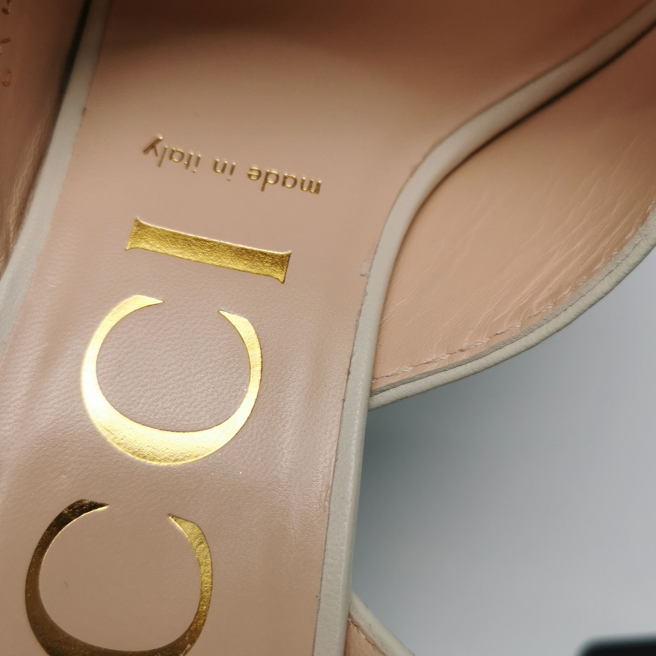 Gucci Gucci Women 8-5 Sandals Size US 8.5 / IT 38.5 - 8 Thumbnail