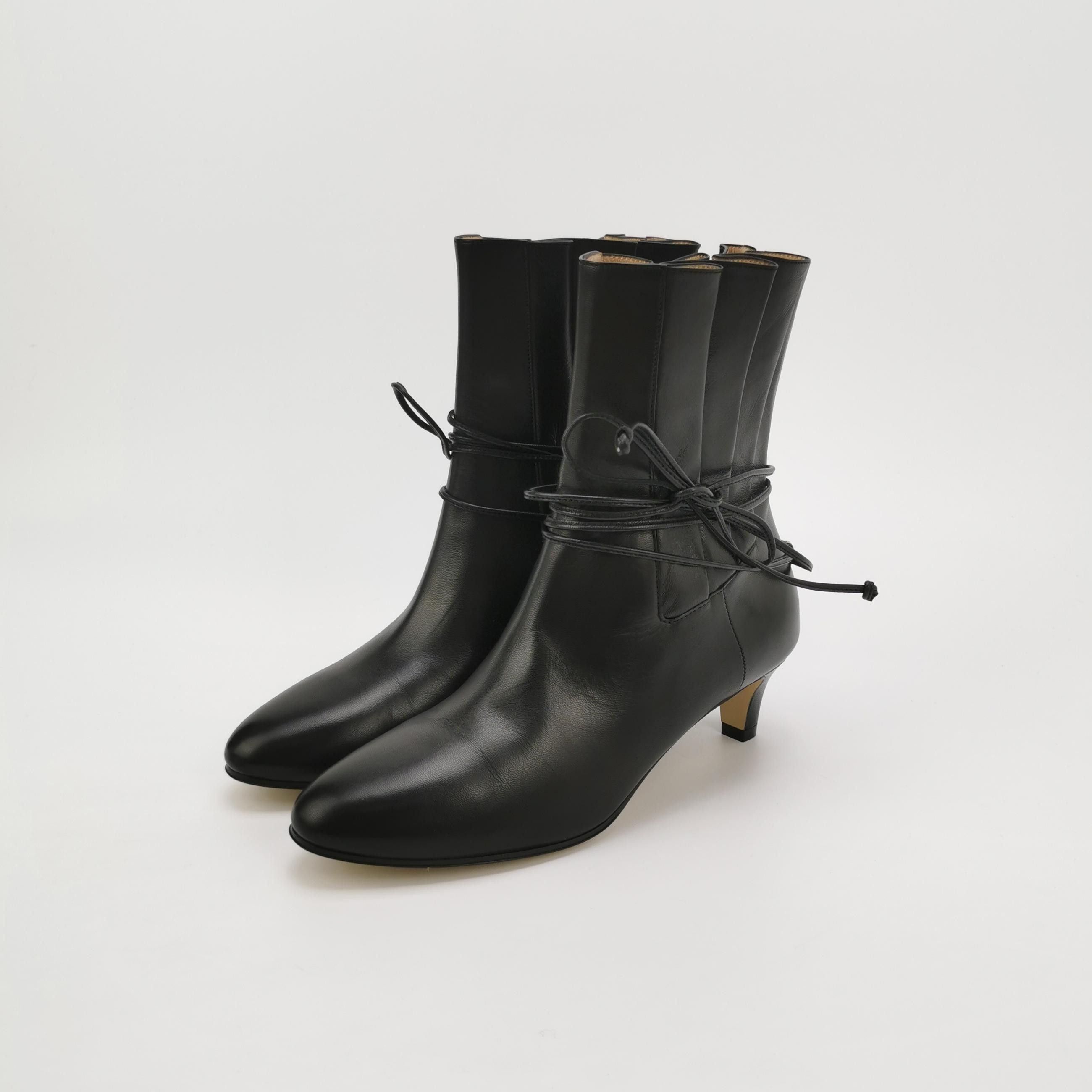 Gucci Gucci Women 5 Boots Size US 5 / IT 35 - 2 Thumbnail