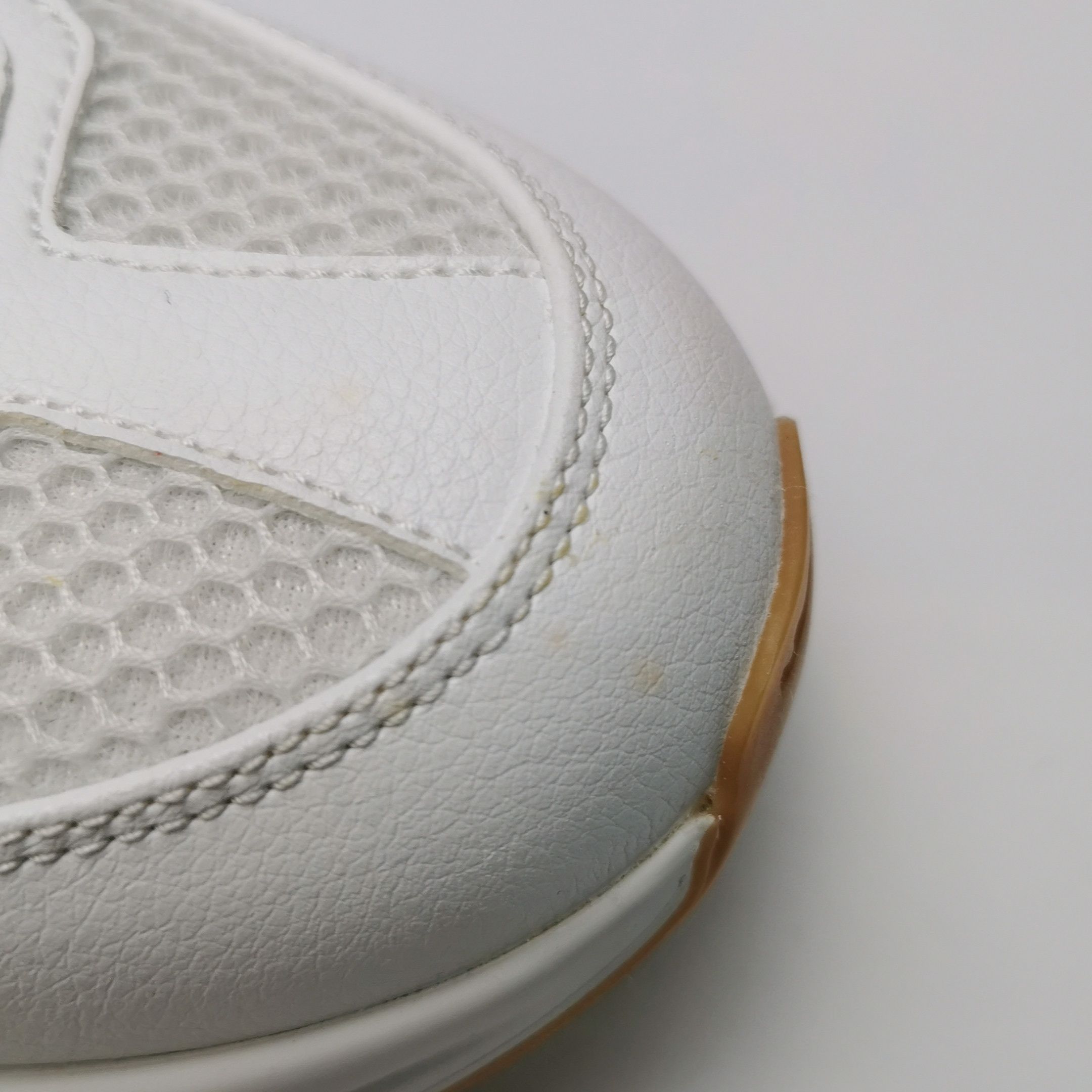 Gucci Gucci Women 8-5 Lowtop Sneakers Size US 8.5 / IT 38.5 - 9 Thumbnail