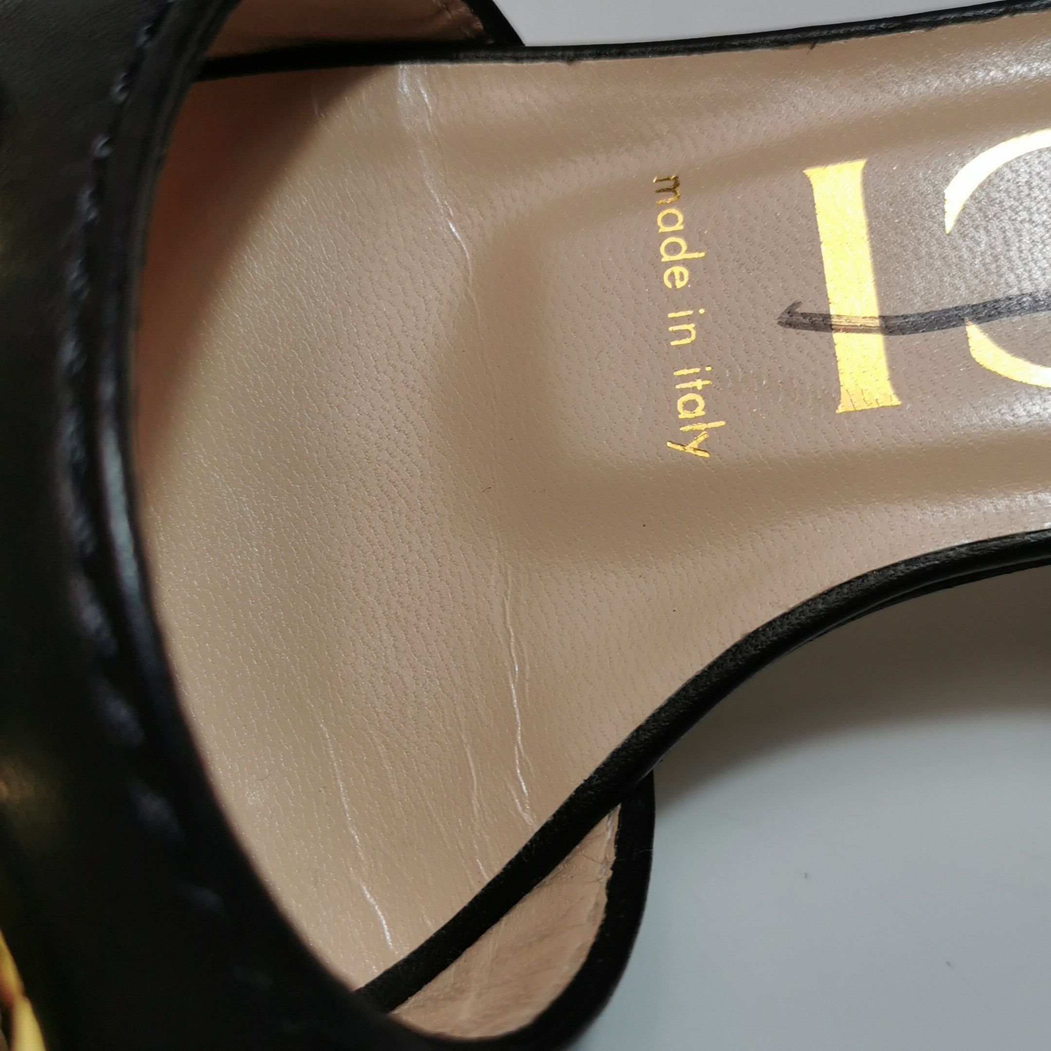 Gucci Gucci Women 6 Sandals Size US 6 / IT 36 - 13 Thumbnail