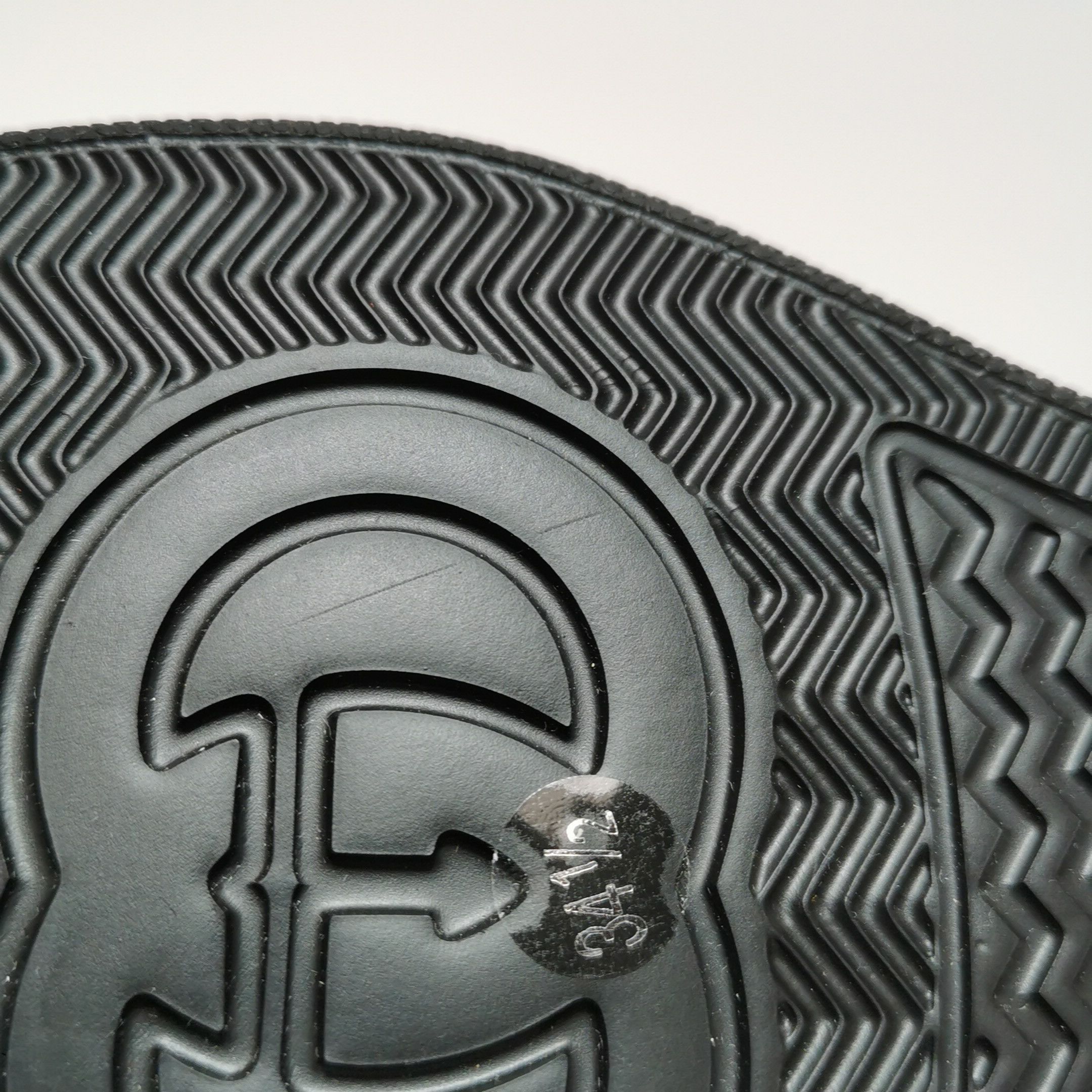 Gucci Gucci Women it_34-5 Lowtop Sneakers Size US 4.5 / IT 34.5 - 8 Thumbnail