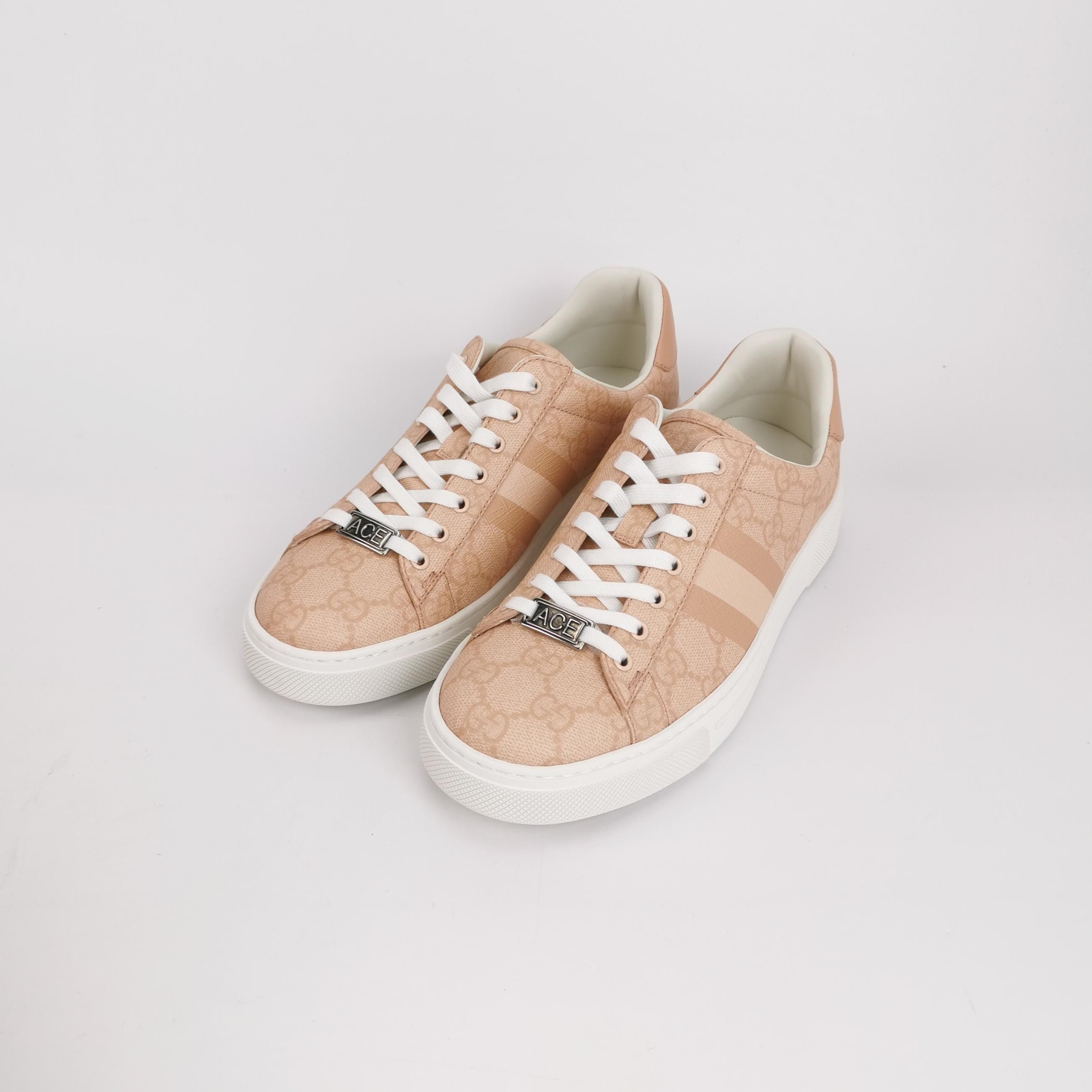 Gucci Gucci Women 7-5 Lowtop Sneakers Size US 7.5 / IT 37.5 - 2 Thumbnail
