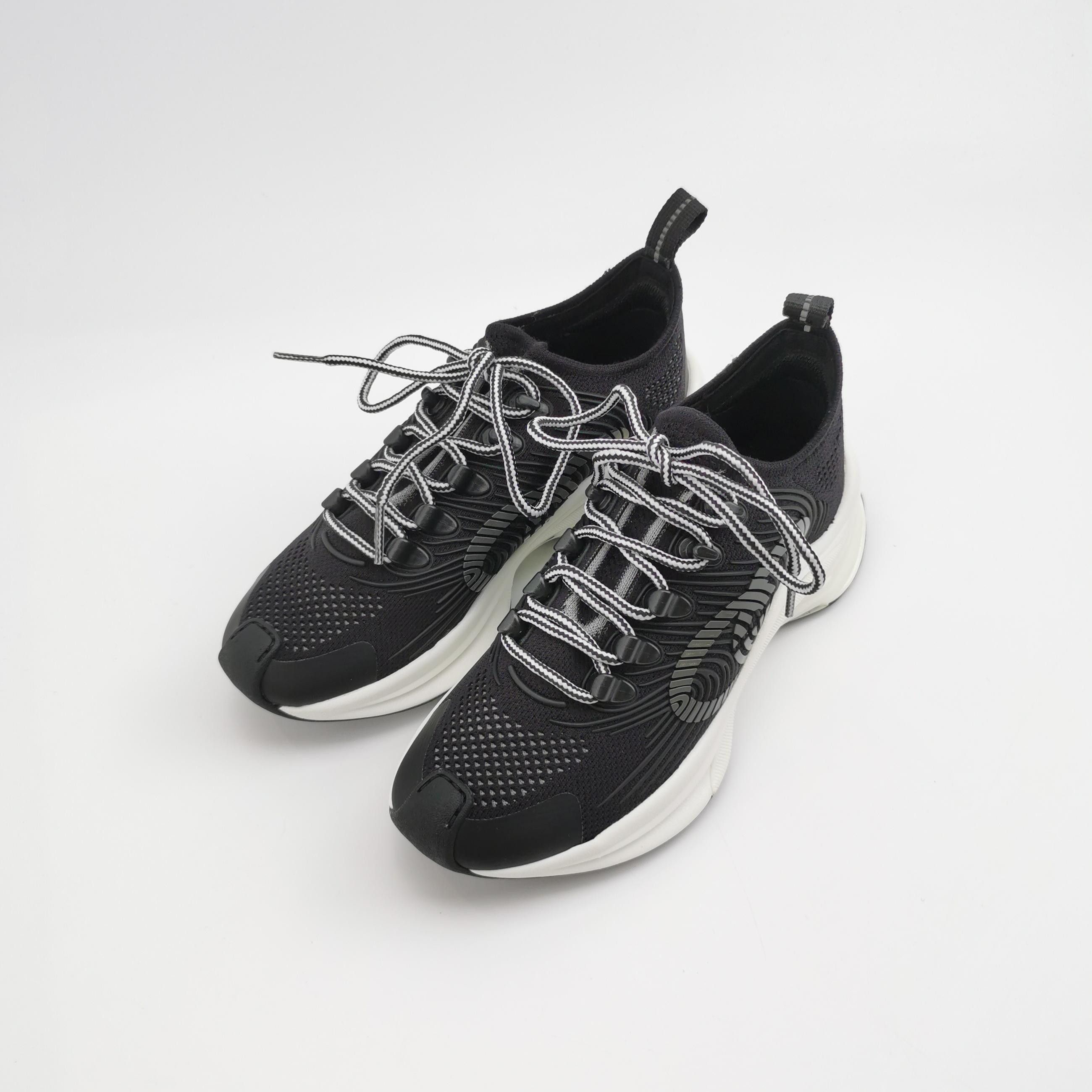 Gucci Gucci Women it_34 Lowtop Sneakers Size US 4 / IT 34 - 2 Thumbnail