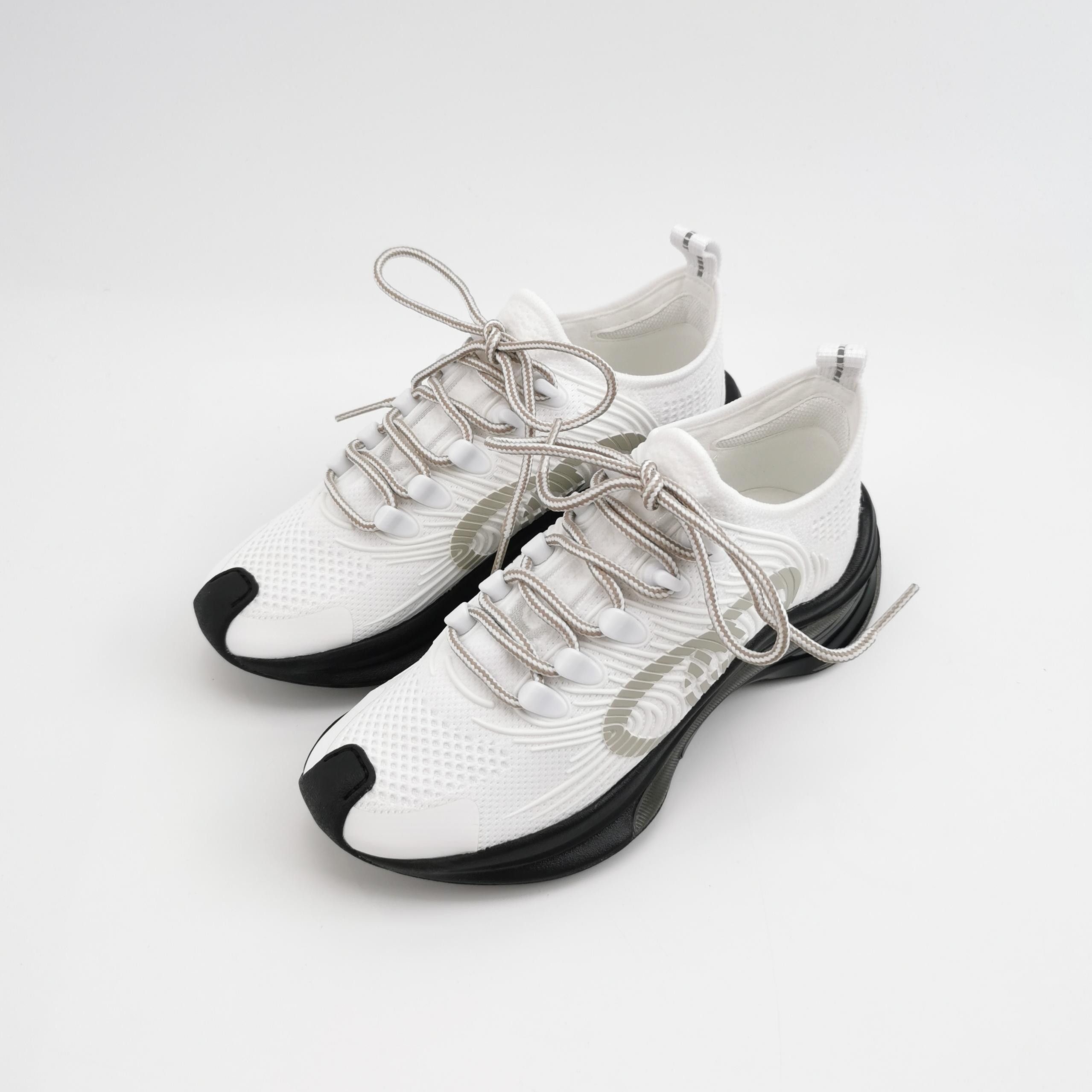 Gucci Gucci Women it_34 Lowtop Sneakers Size US 4 / IT 34 - 2 Thumbnail