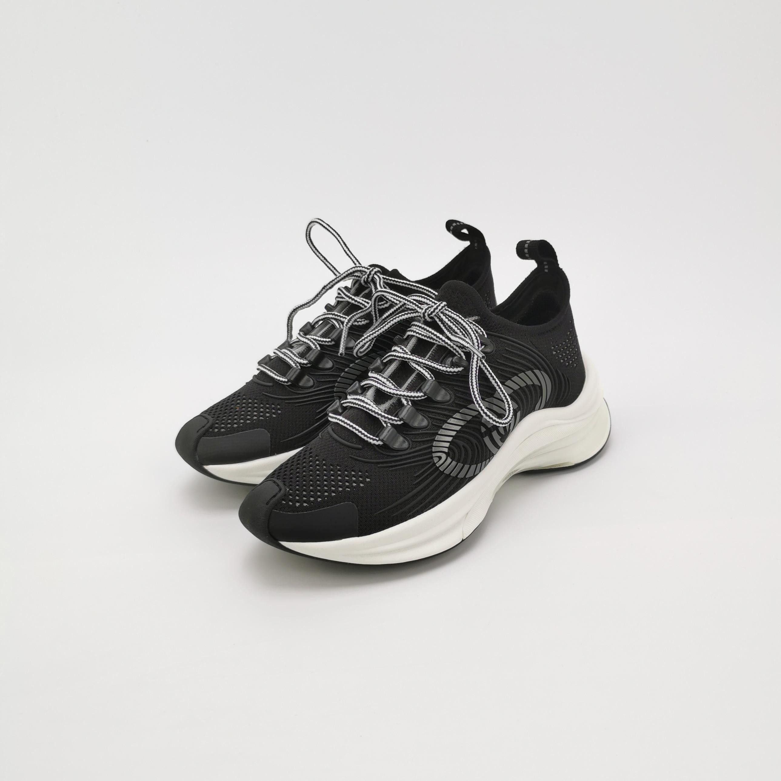 Gucci Gucci Women it_34 Lowtop Sneakers Size US 4 / IT 34 - 2 Thumbnail