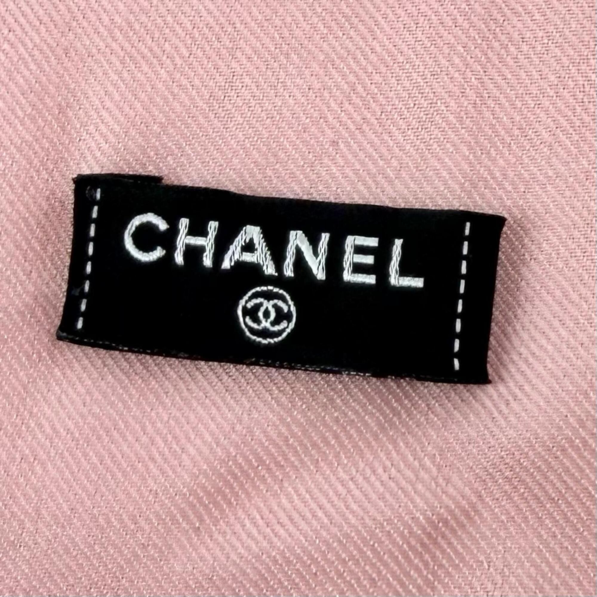 Chanel CHANEL 23C Cashmere Silk Blend Coco Mark Fringe Large Stole/Scarf Shawl Pink Made in Italy Women's with Box Size ONE SIZE - 11 Thumbnail