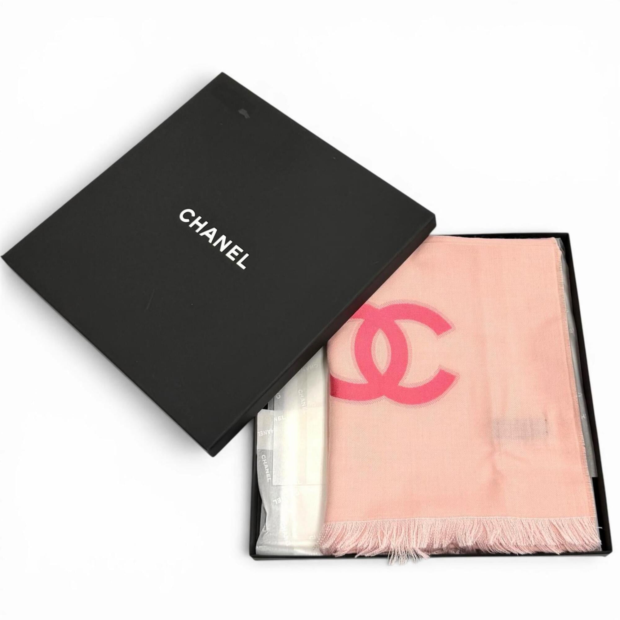 Chanel CHANEL 23C Cashmere Silk Blend Coco Mark Fringe Large Stole/Scarf Shawl Pink Made in Italy Women's with Box Size ONE SIZE - 2 Thumbnail