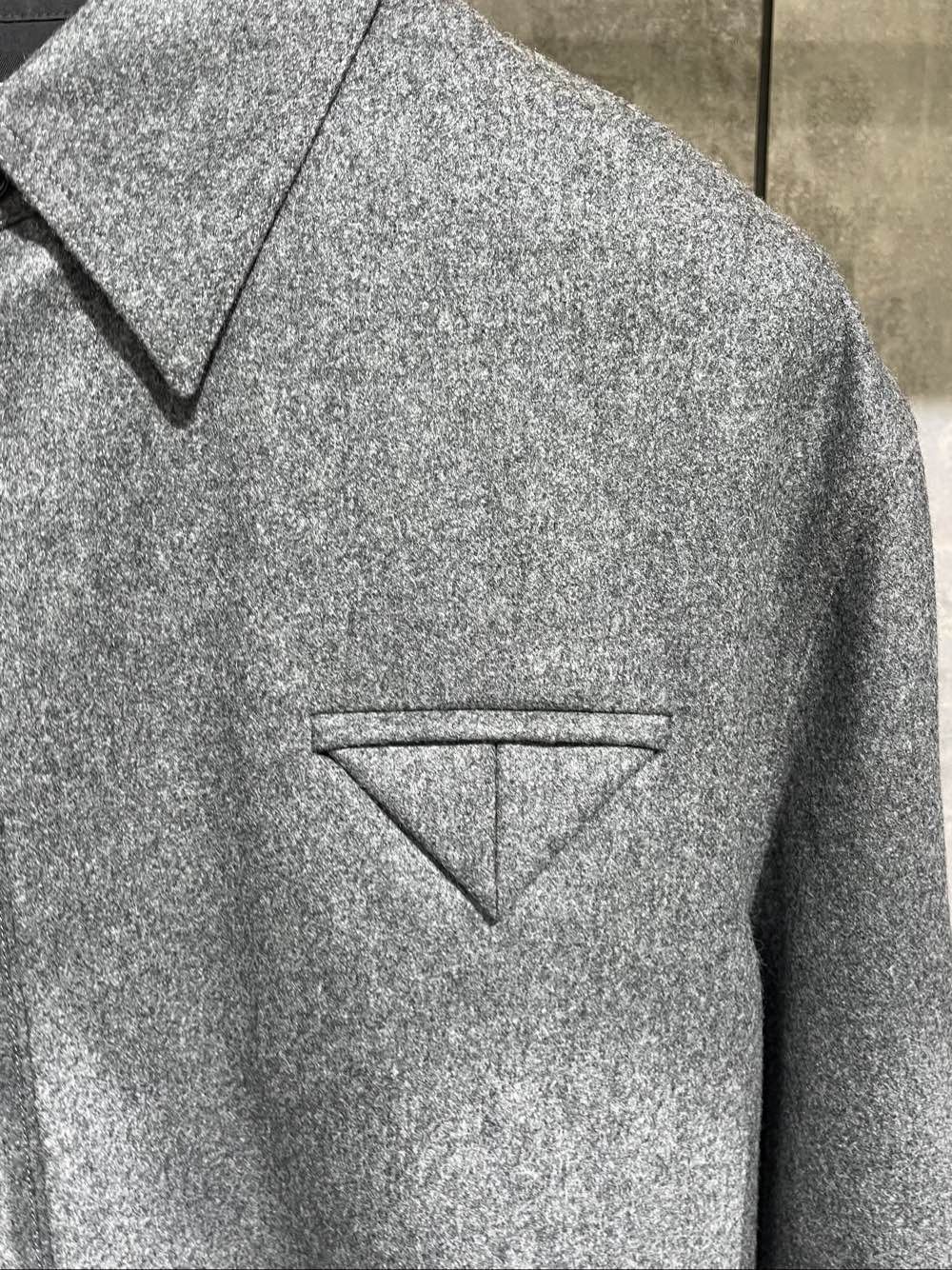 Bottega Veneta Bottega Veneta Triangle Patch Wool Shirt Size M Size US M / EU 48-50 / 2 - 6 Thumbnail