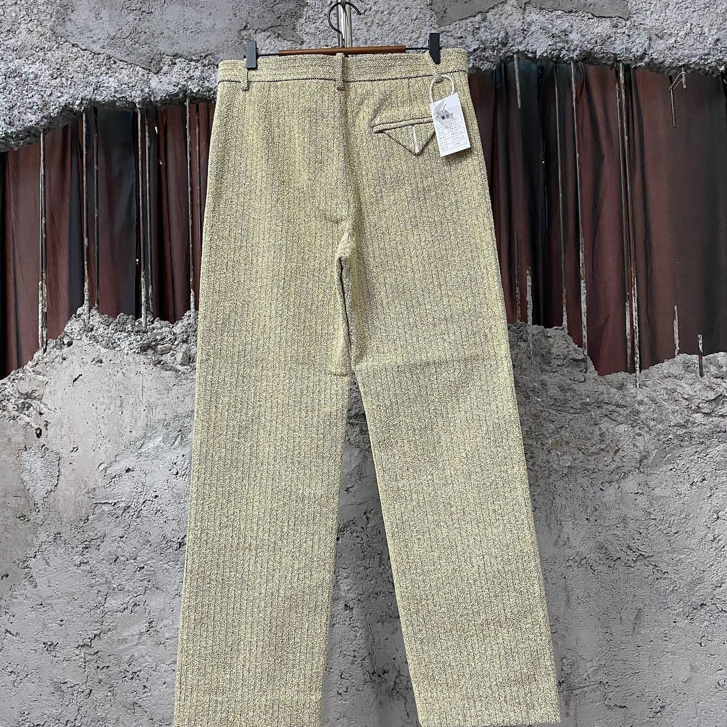 Bottega Veneta Beige Herringbone Casual Pants Size 30 Size US 30 / EU 46 - 2 Thumbnail