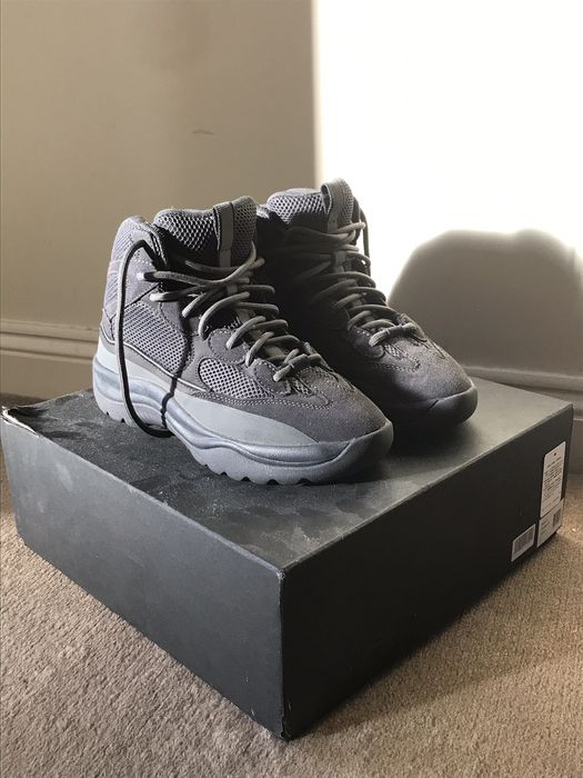 Yeezy desert hot sale boot graphite