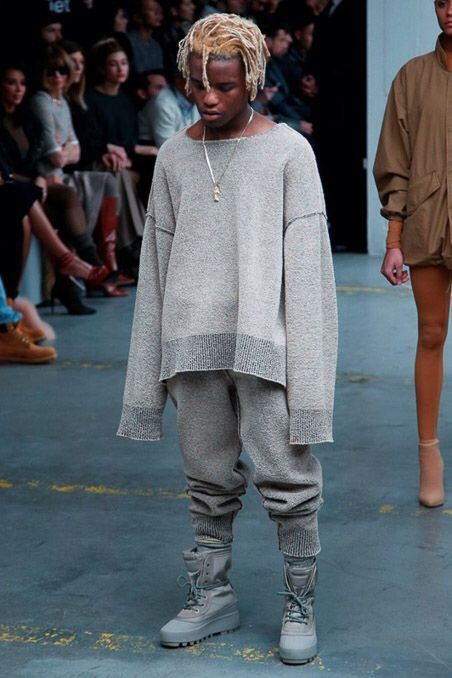 Yeezy cheap boucle sweater