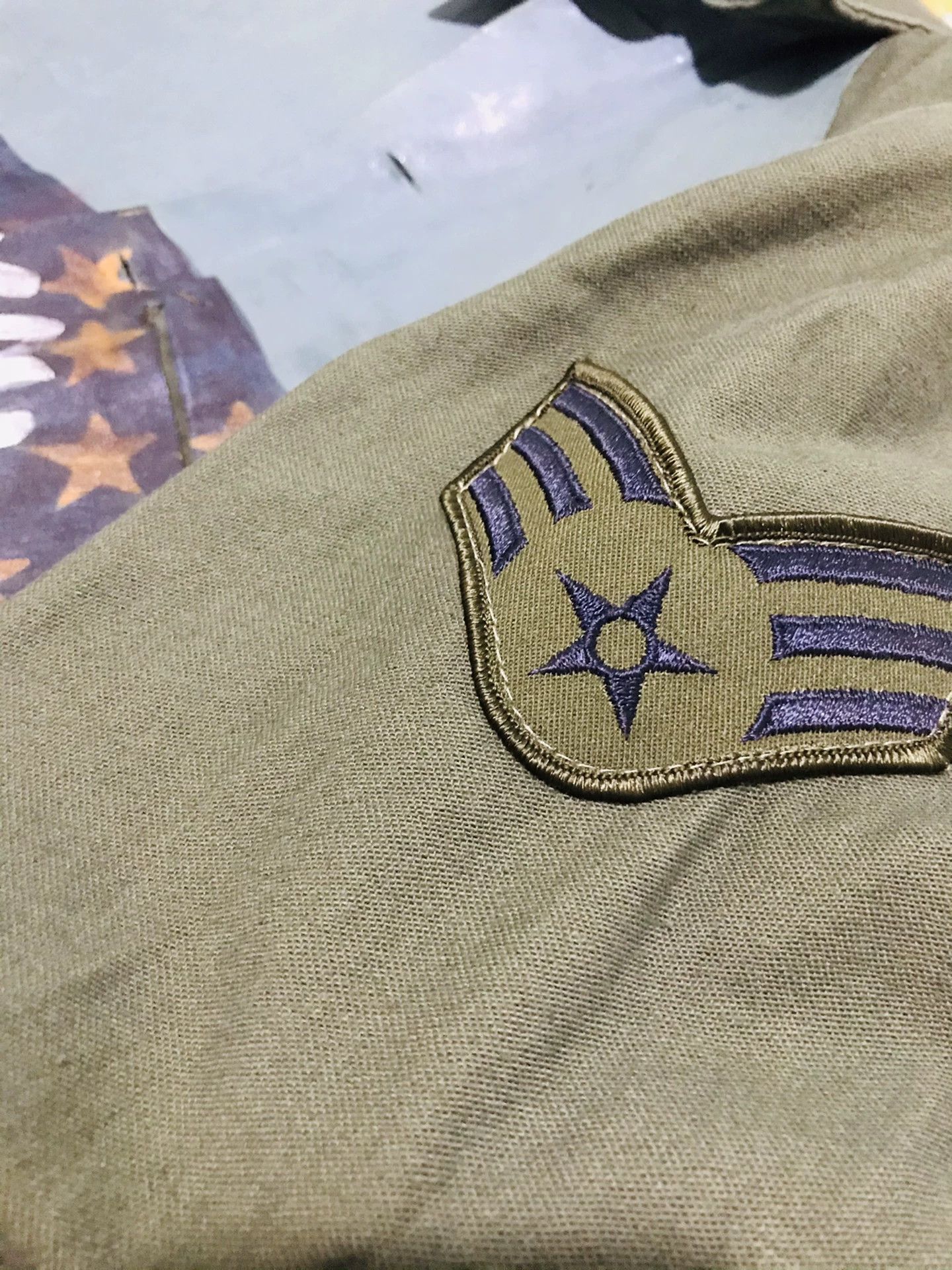 PIHAKAPI Military Green Hand-Painted Patchwork Jacket Size US L / EU 52-54 / 3 - 7 Thumbnail