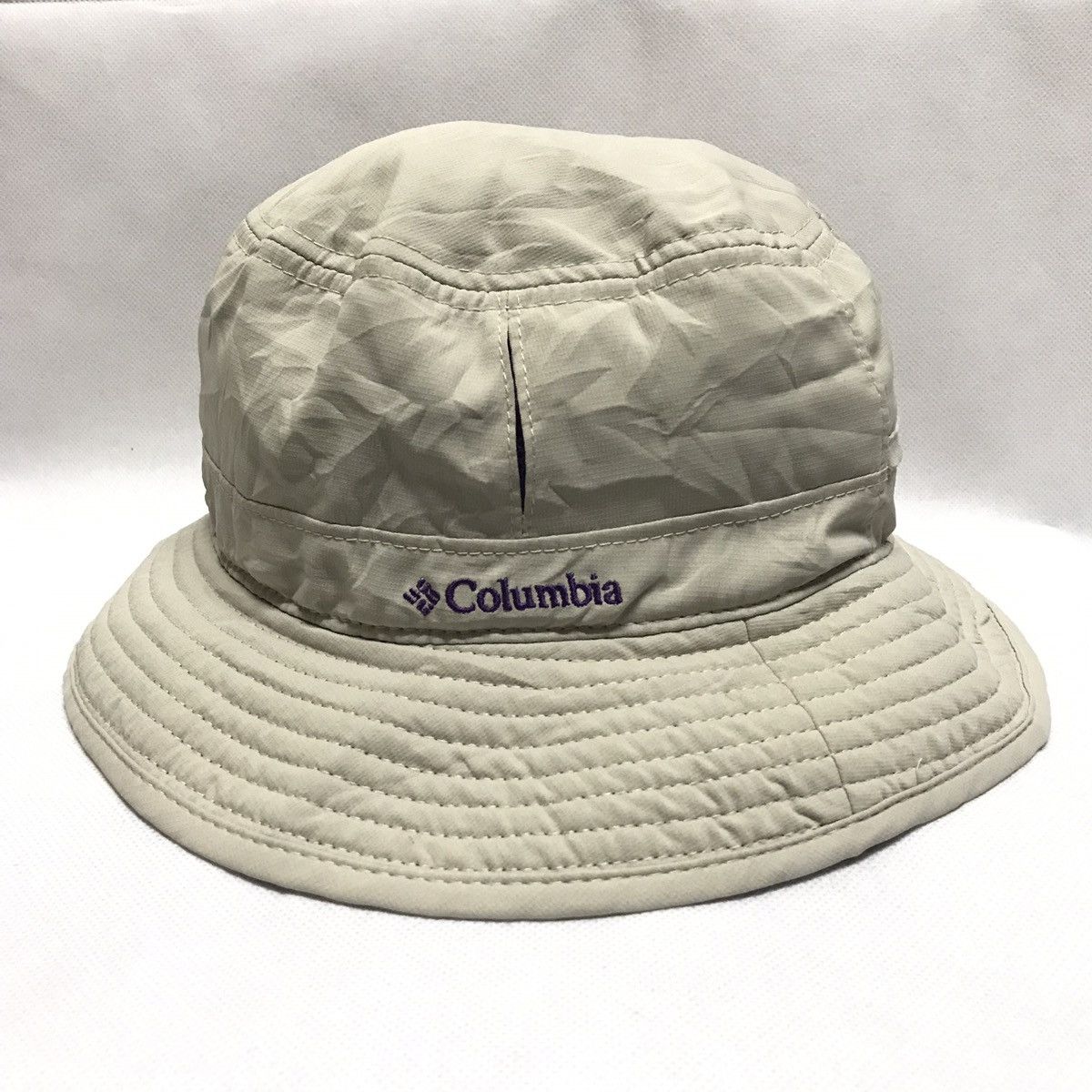 Columbia CLEARANCE SALE 18 ONLY!! Columbia bucket hat for hiking