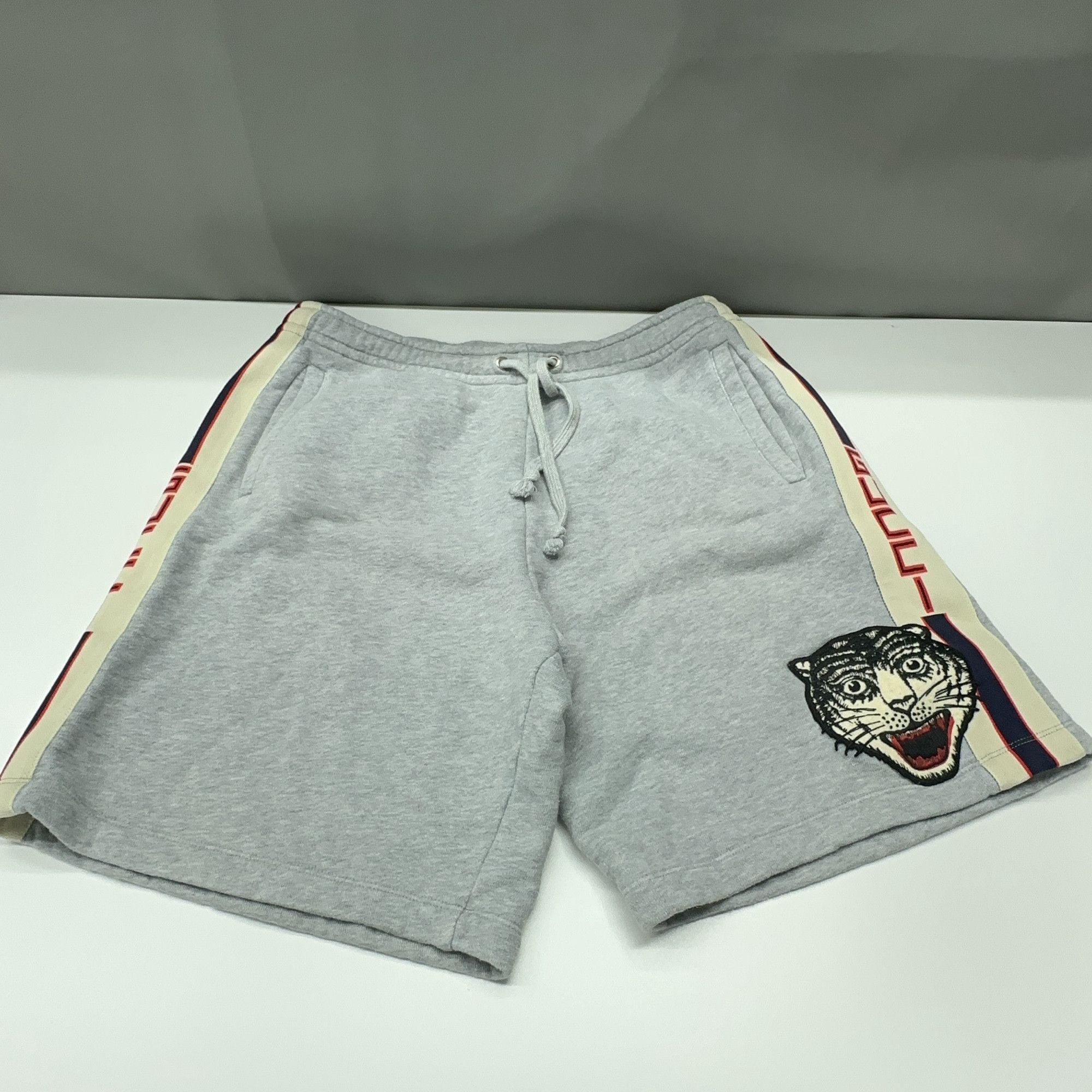 Gucci Gucci Tiger Embroidered Logo Shorts Size L Size US 34 / EU 50 - 8 Thumbnail