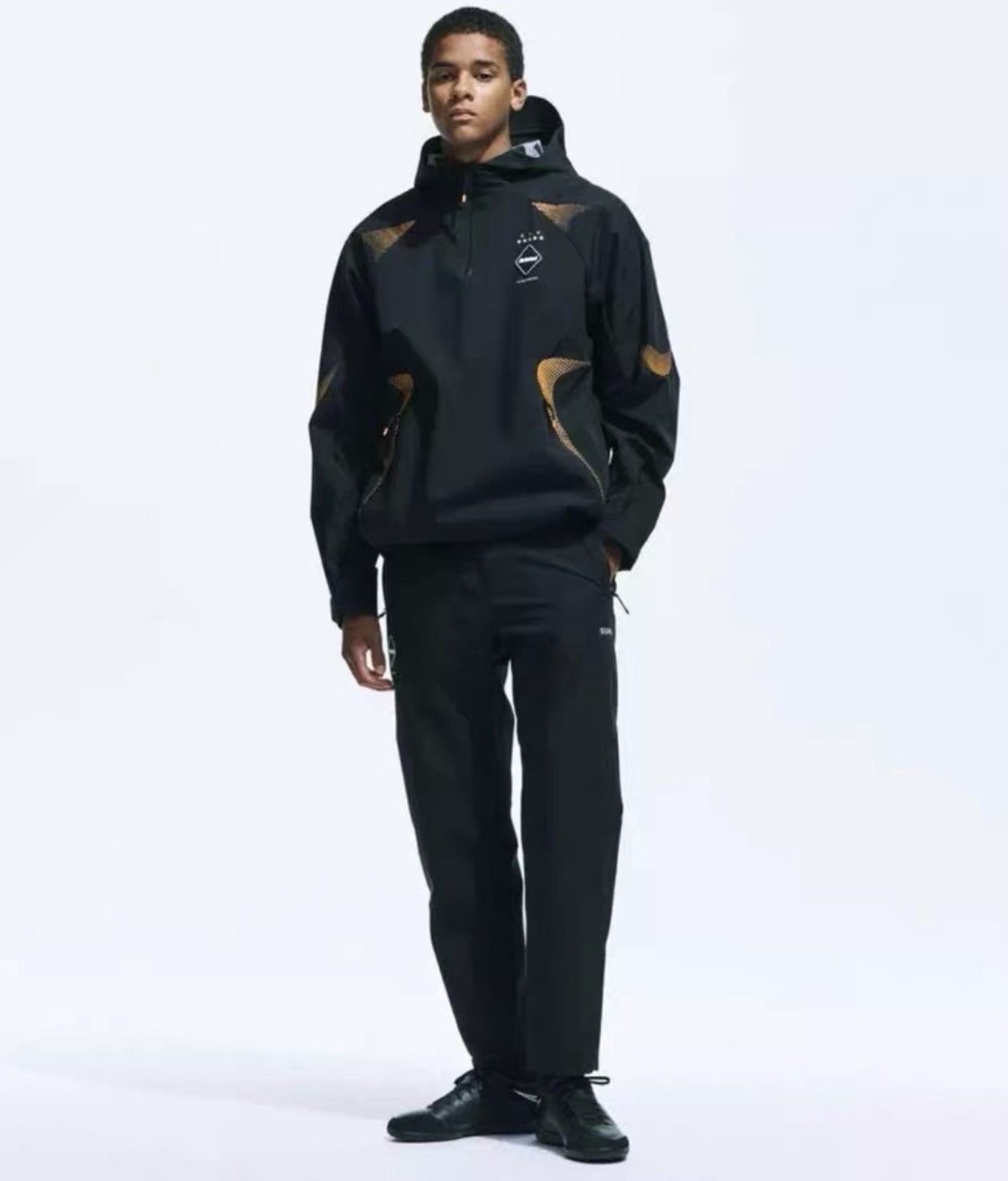 F.C. Real Bristol Utility Team Half-Zip Jacket in Black | Grailed