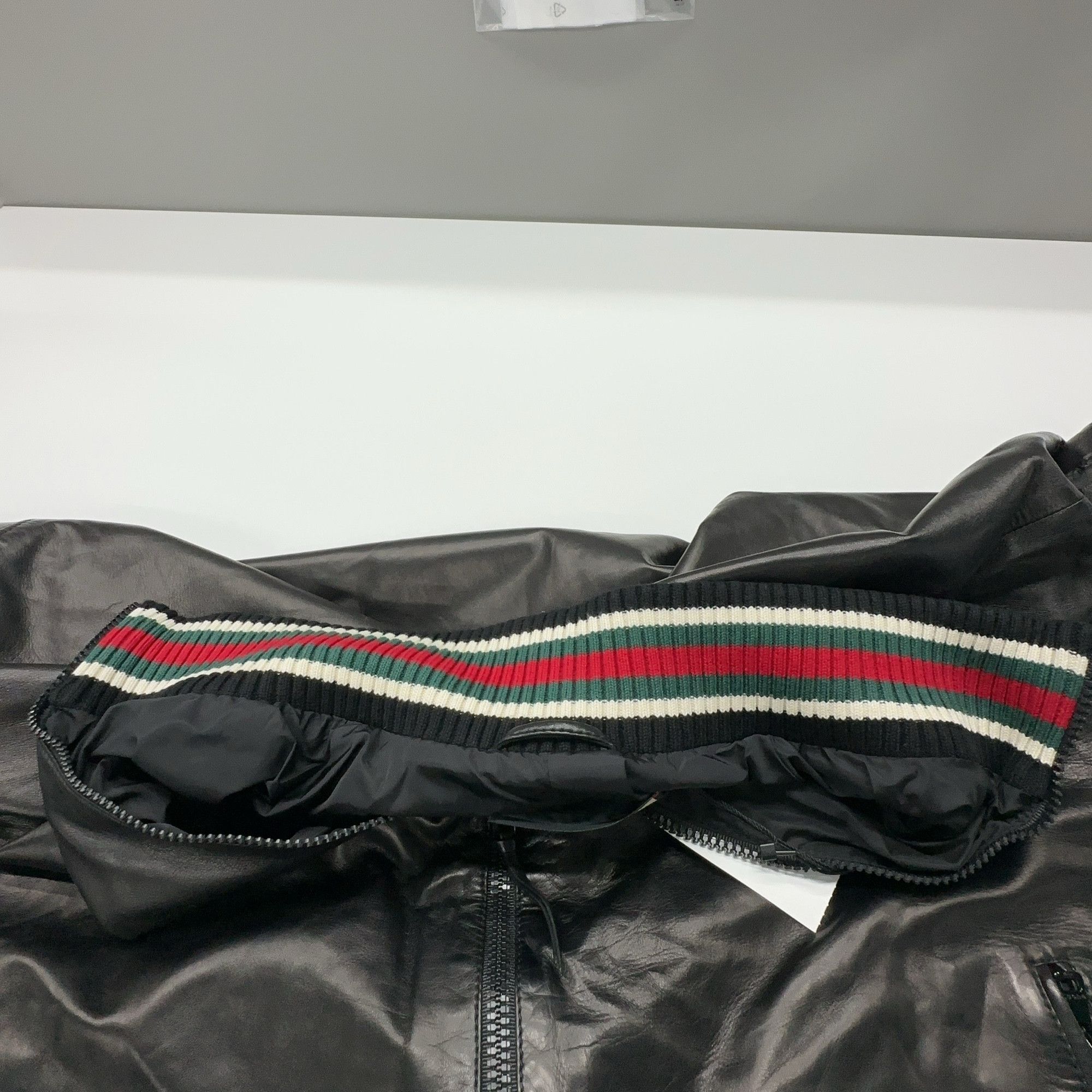 Gucci Black Leather Bomber Jacket in Size L Size US L / EU 52-54 / 3 - 13 Thumbnail