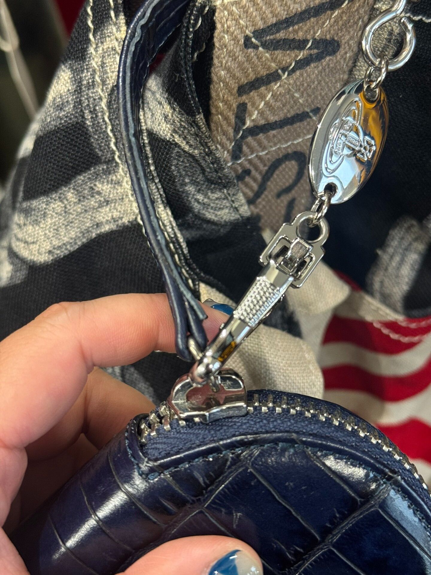 Vivienne Westwood Blue Croc-Embossed Chain Crossbody Bag Vivienne Westwood Croc Embossed Small Bag main image 4