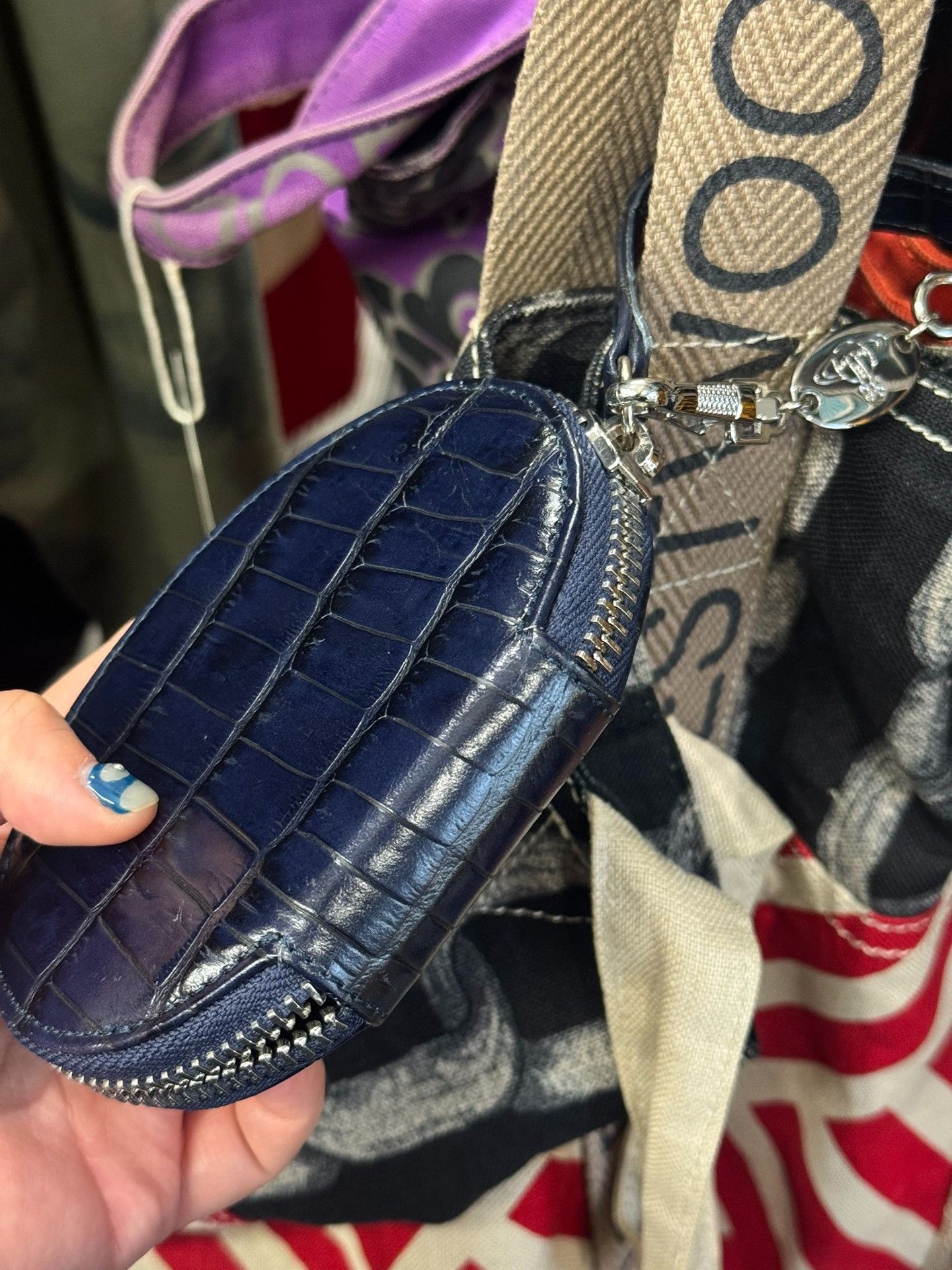 Vivienne Westwood Blue Croc-Embossed Chain Crossbody Bag Vivienne Westwood Croc Embossed Small Bag main image 3