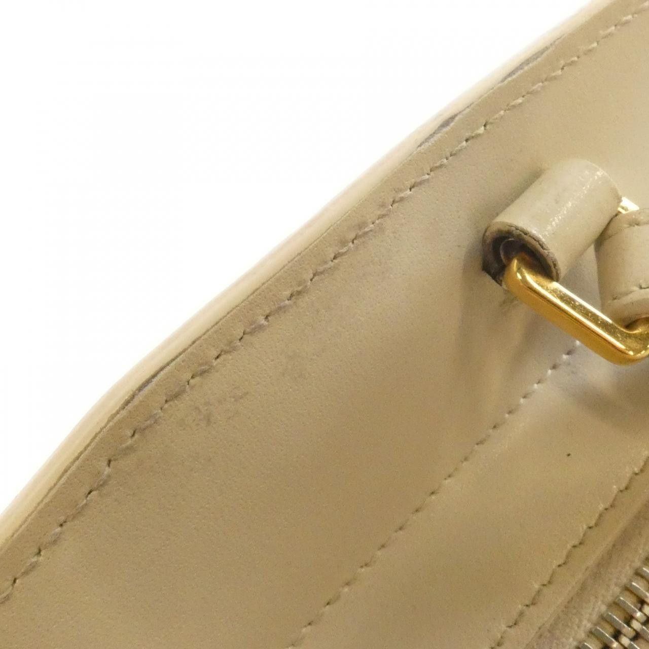 Yves Saint Laurent Yves Saint Laurent Saint Laurent Uptown Calf Bag Leather Handbag 5612031KA0J DUTY FREE for USA Size ONE SIZE - 5 Thumbnail