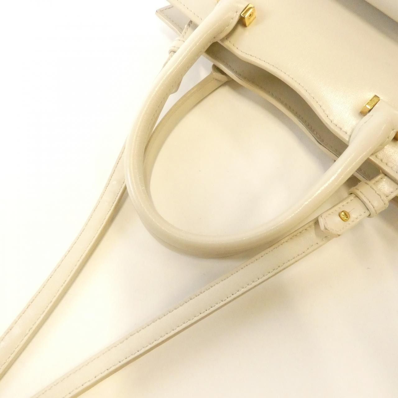 Yves Saint Laurent Yves Saint Laurent Saint Laurent Uptown Calf Bag Leather Handbag 5612031KA0J DUTY FREE for USA Size ONE SIZE - 7 Thumbnail