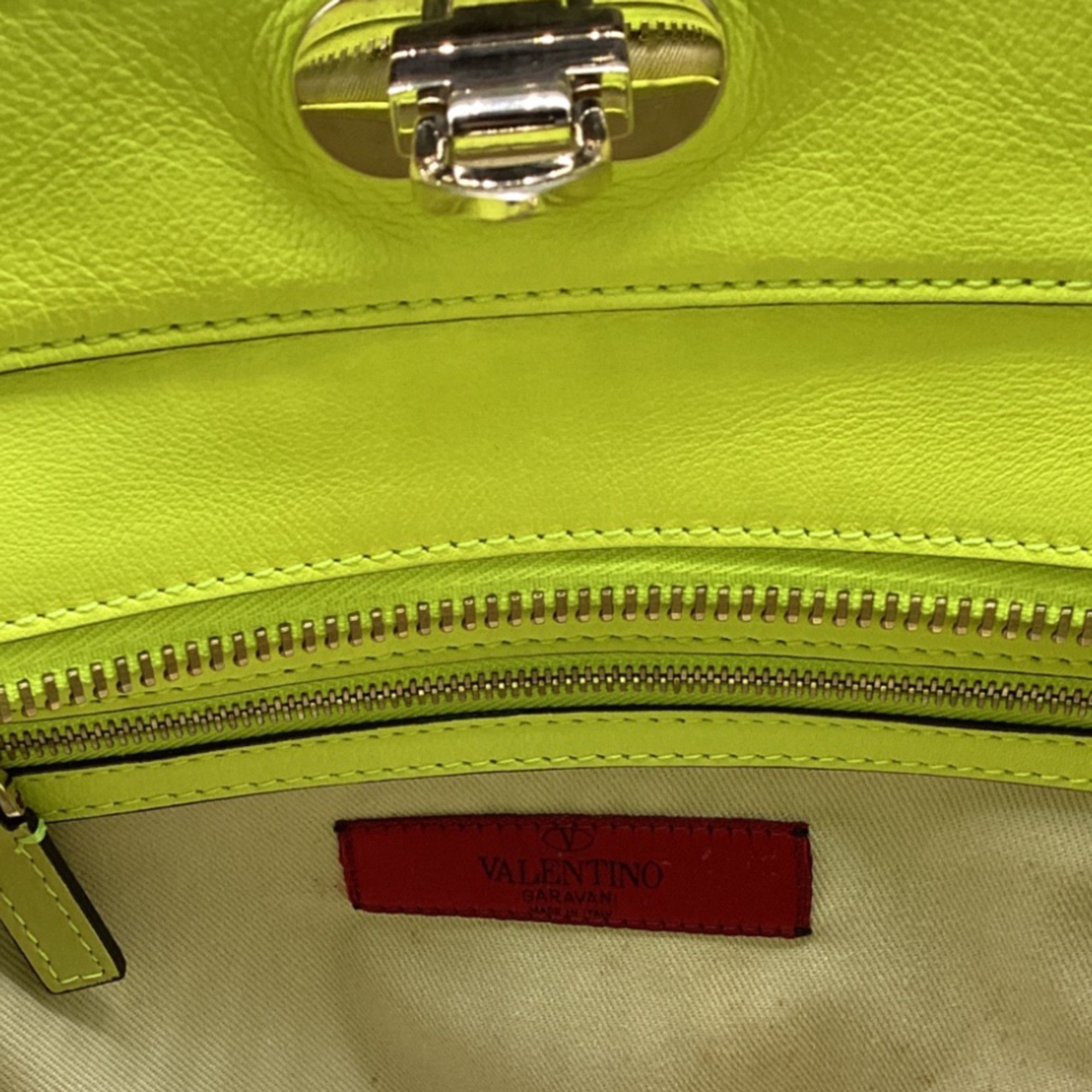 Valentino Valentino Garavani Medium Rockstud Double Handle Tote Bag i Size ONE SIZE - 10 Thumbnail