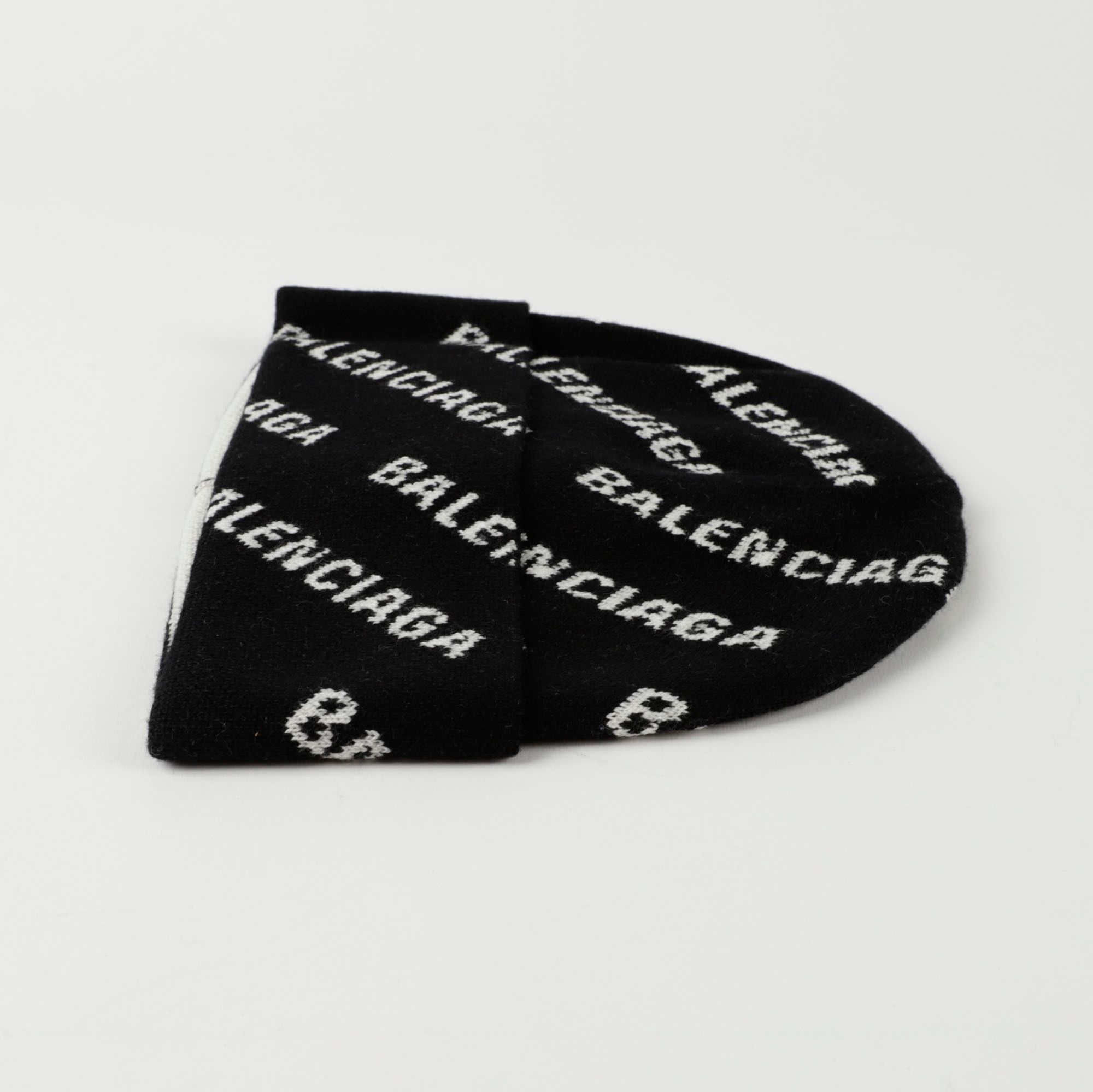 Allover Logo Beanie display picture 1