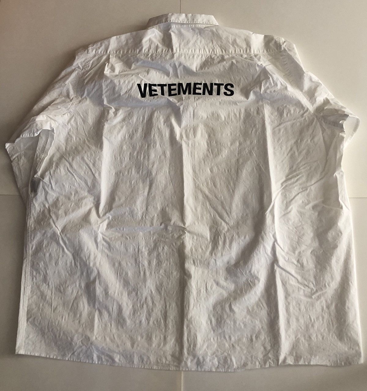 Vetements Oversized Vetements Logo shirt Size US XS / EU 42 / 0 - 1 Thumbnail