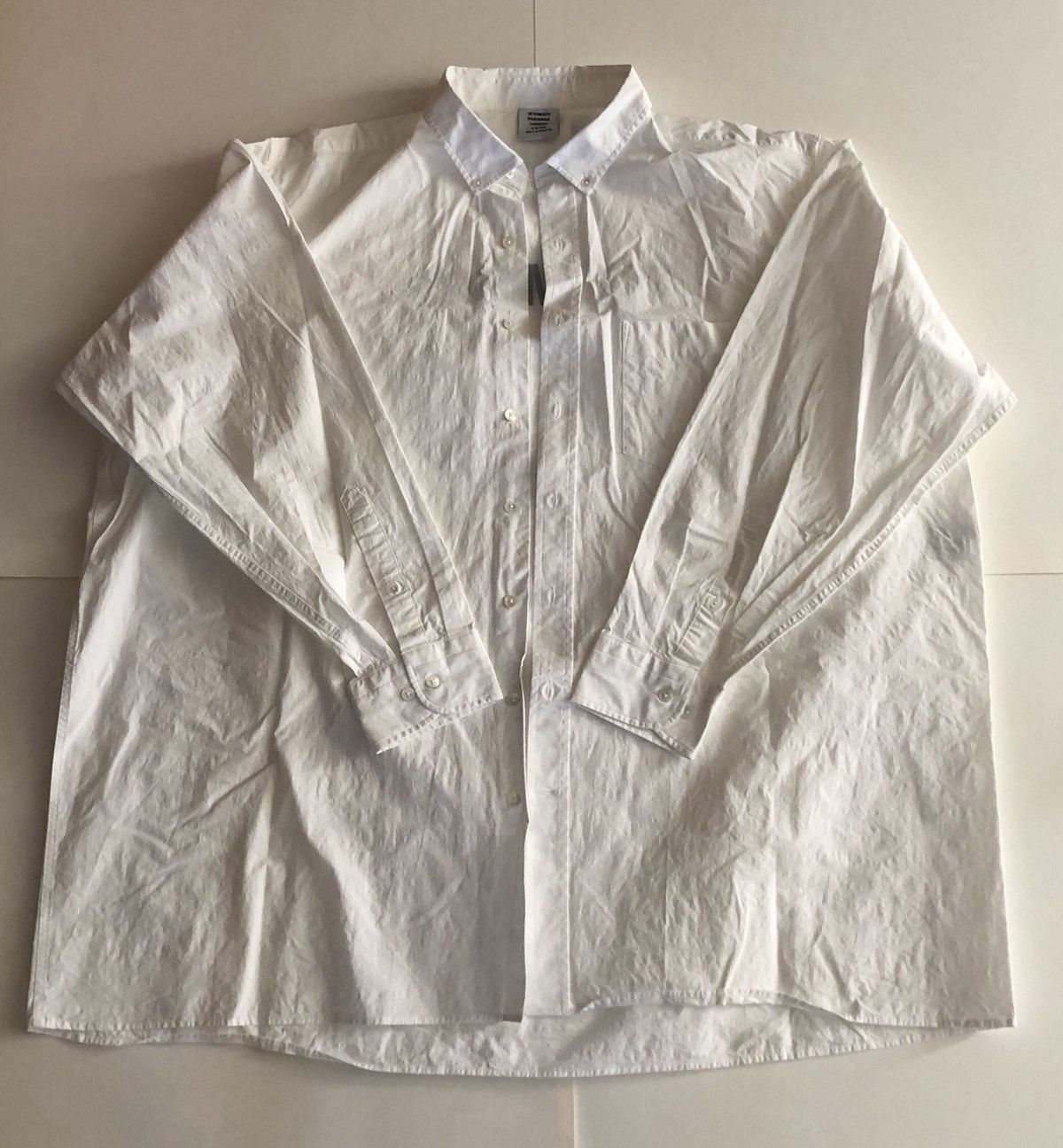 Vetements Oversized Vetements Logo shirt Size US XS / EU 42 / 0 - 2 Thumbnail