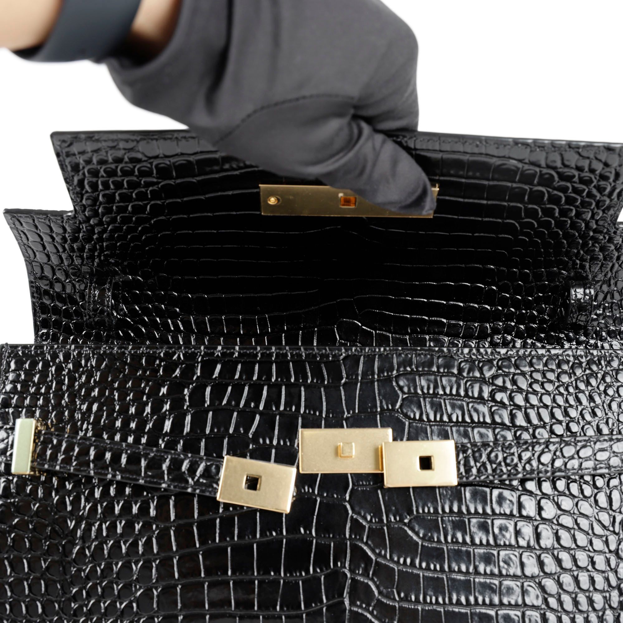 Yves Saint Laurent Manhattan Medium Shoulder Bag Size ONE SIZE - 10 Thumbnail