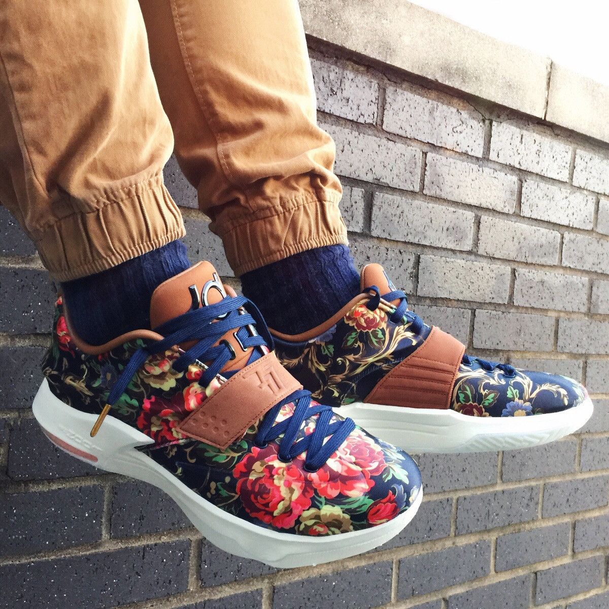 Nike kd 7 floral hotsell