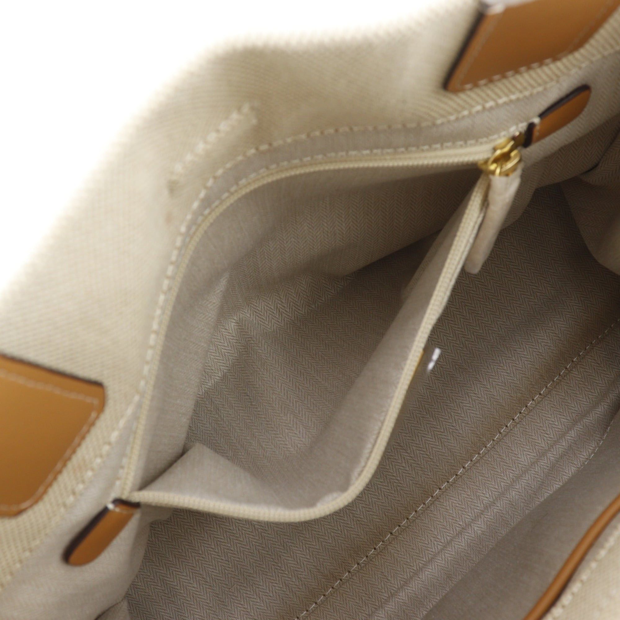 Tory Burch Tory Burch Ella Colorblock Logo Tote Bag, Canvas x Leather, Beige, A4 Size, Magnetic Closure, Women's. Size ONE SIZE - 7 Thumbnail