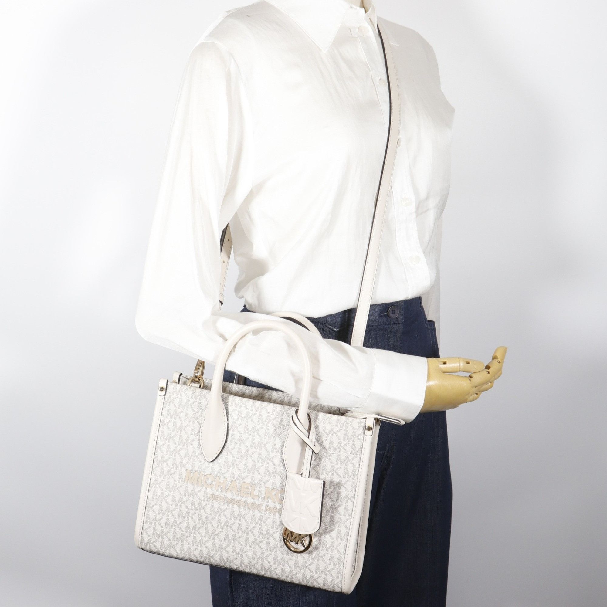Michael Kors Michael Kors Mirela Small Handbag/Shoulder Bag (2-Way) Signature Pattern, 35F2G7ZC5B, PVC, White, 2-Way, Women's Size ONE SIZE - 19 Thumbnail
