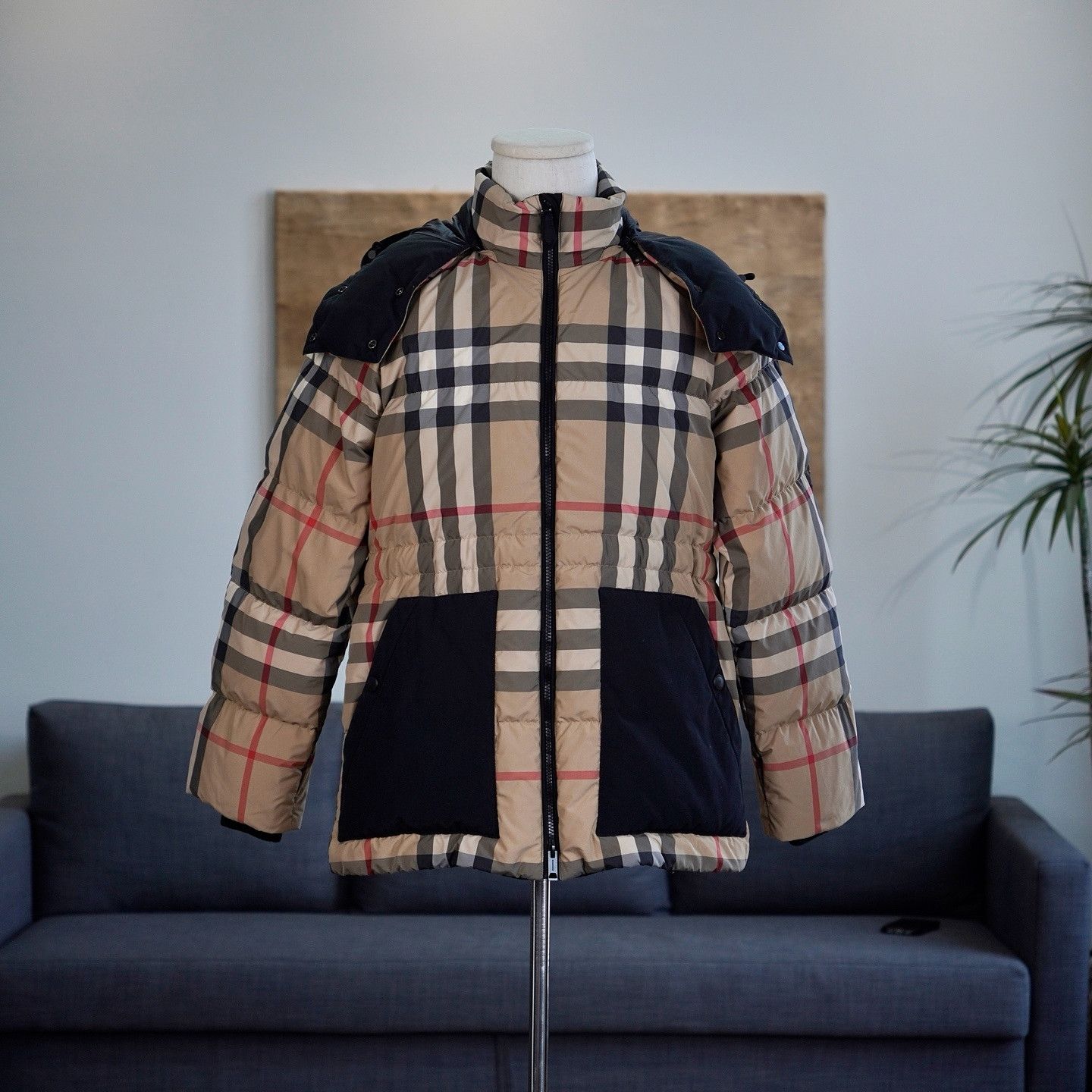 Burberry Burberry Check Puffer Jacket Size M Size M / US 6-8 / IT 42-44 - 2 Thumbnail