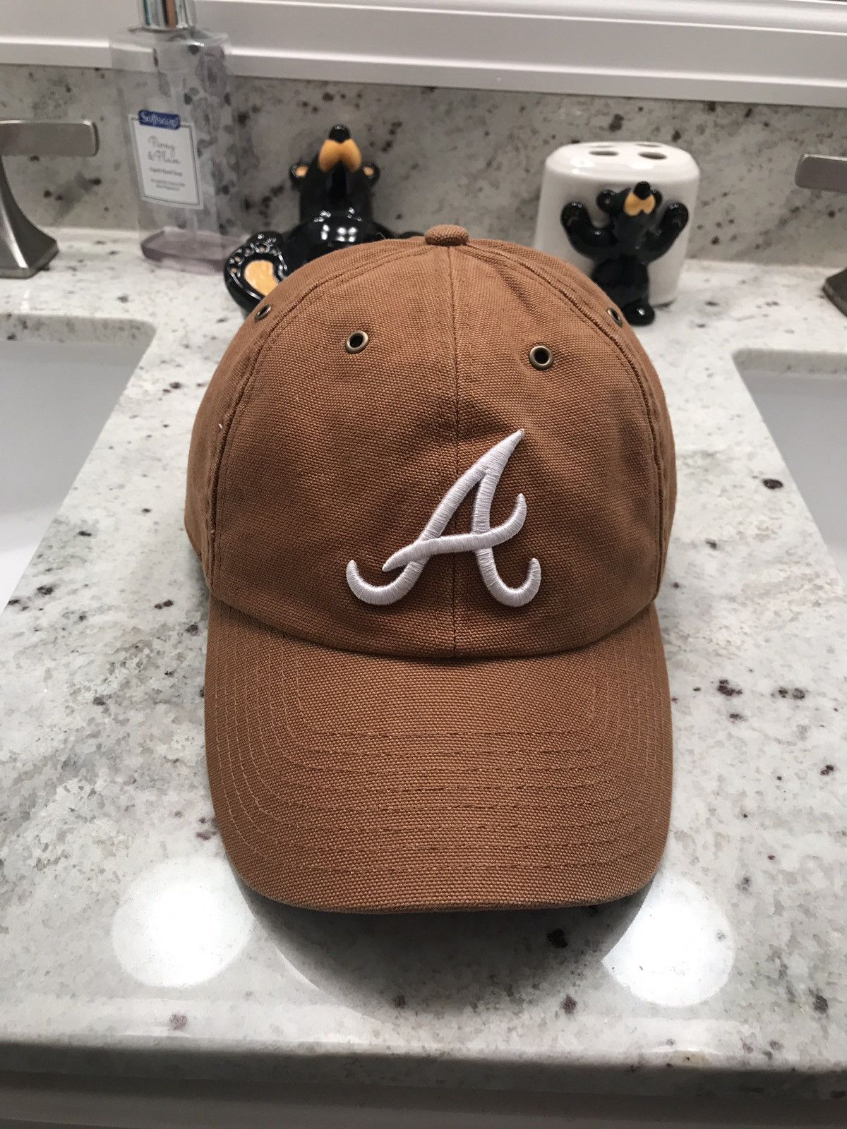 Carhartt braves outlet hat