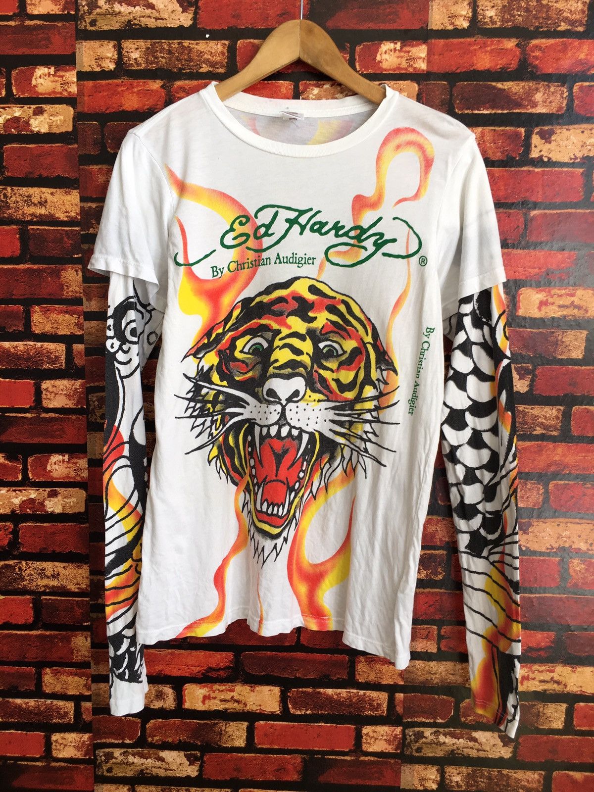 Vintage Vintage 90s ED HARDY Longsleeve Tshirt Size S Size US S / EU 44-46 / 1 - 1 Preview